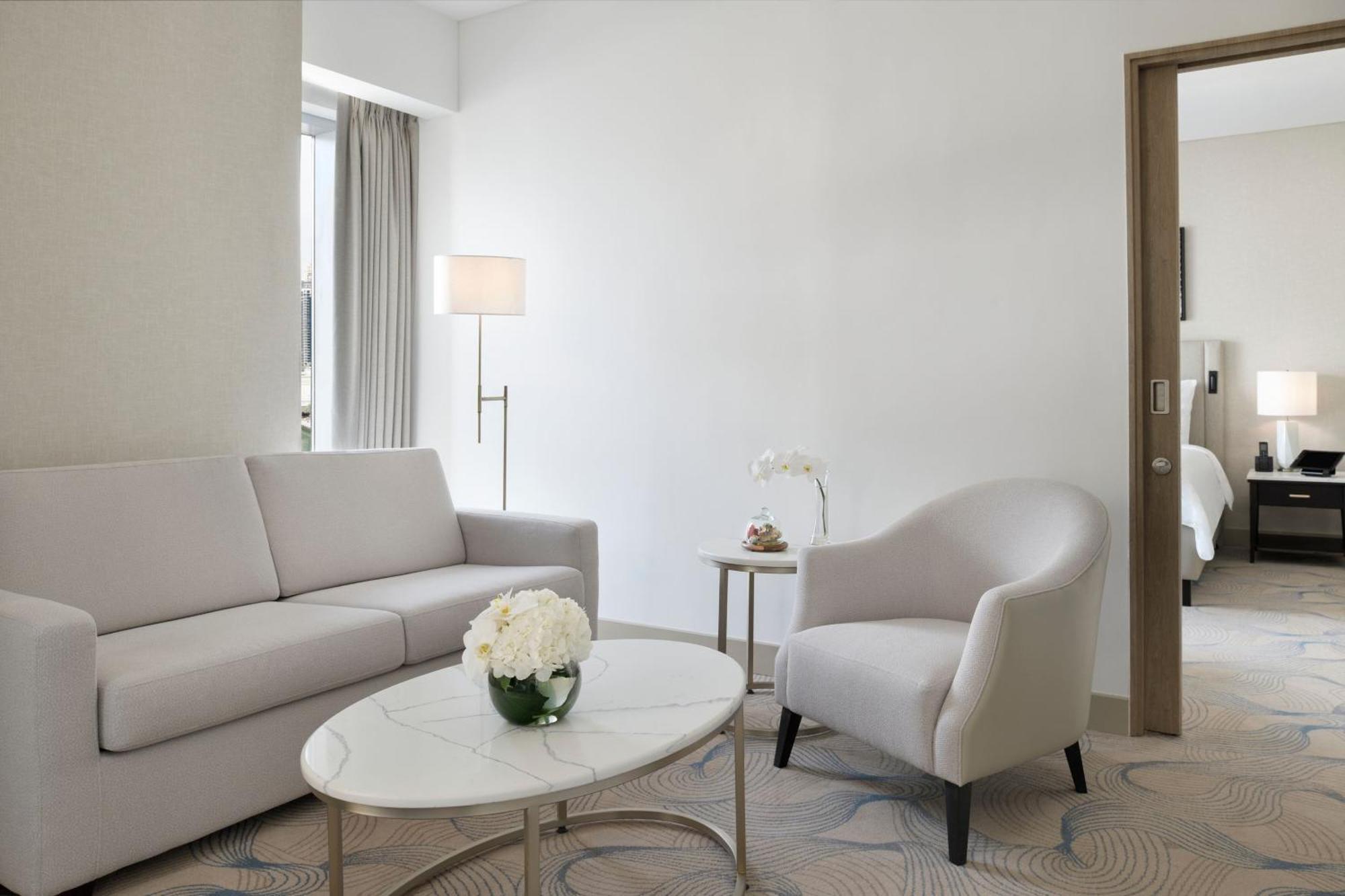 Premier City View Room, King bed and Sofa bed, Including direct access to Dubai Marina Mall & Marina Walk