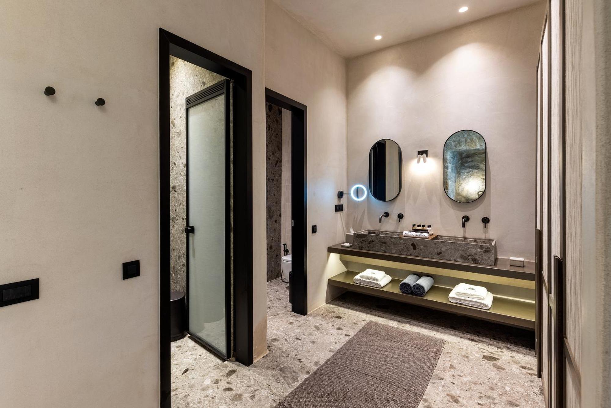 Suite Stone avec Piscine Privée - Vue sur Jardin