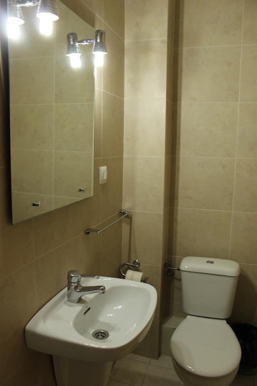 Camera Matrimoniale/Doppia con Letti Singoli con Bagno Privato e Vista