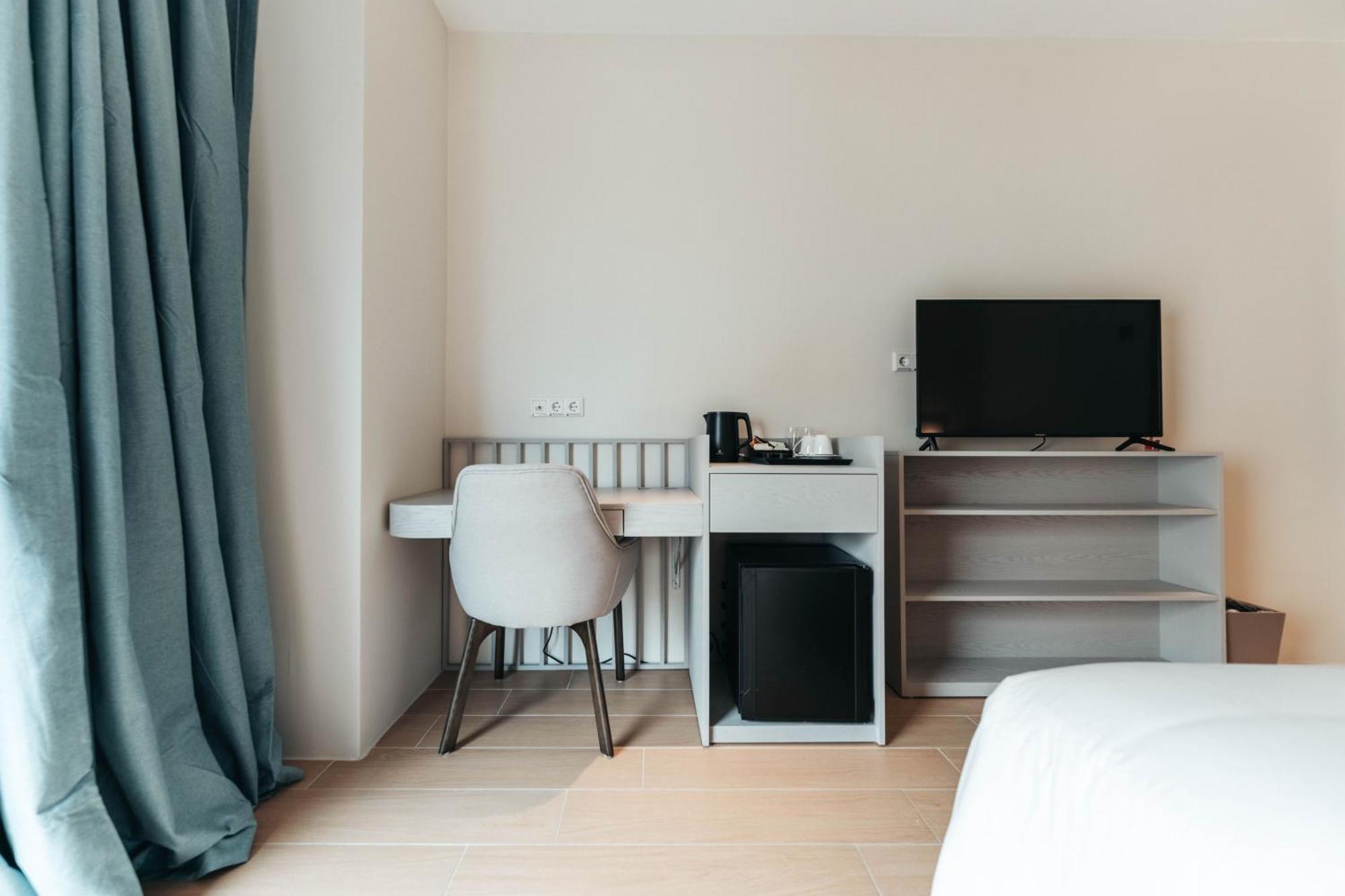 Executive Studio Suite