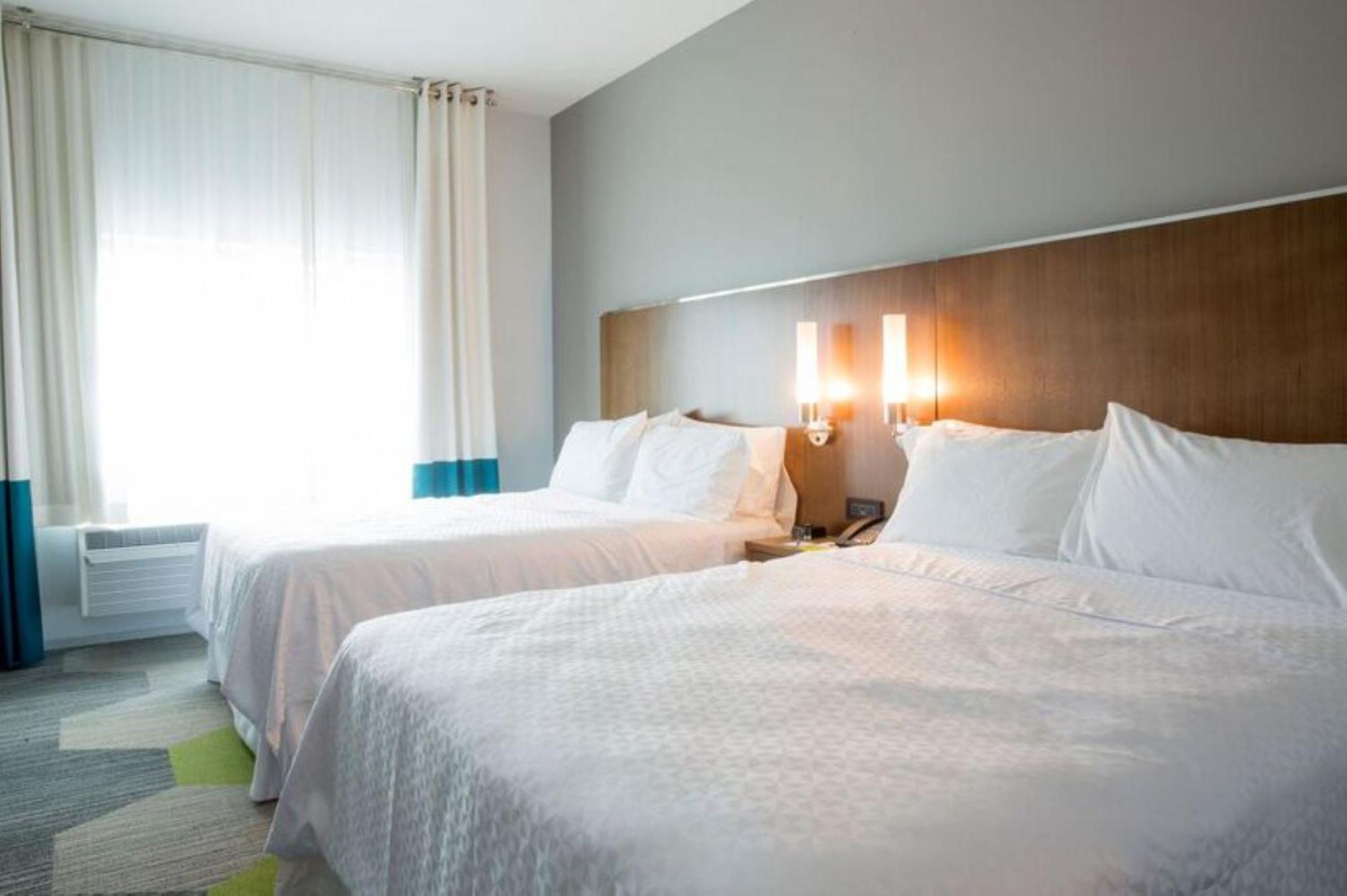 Quarto com 2 Camas Queen-Size