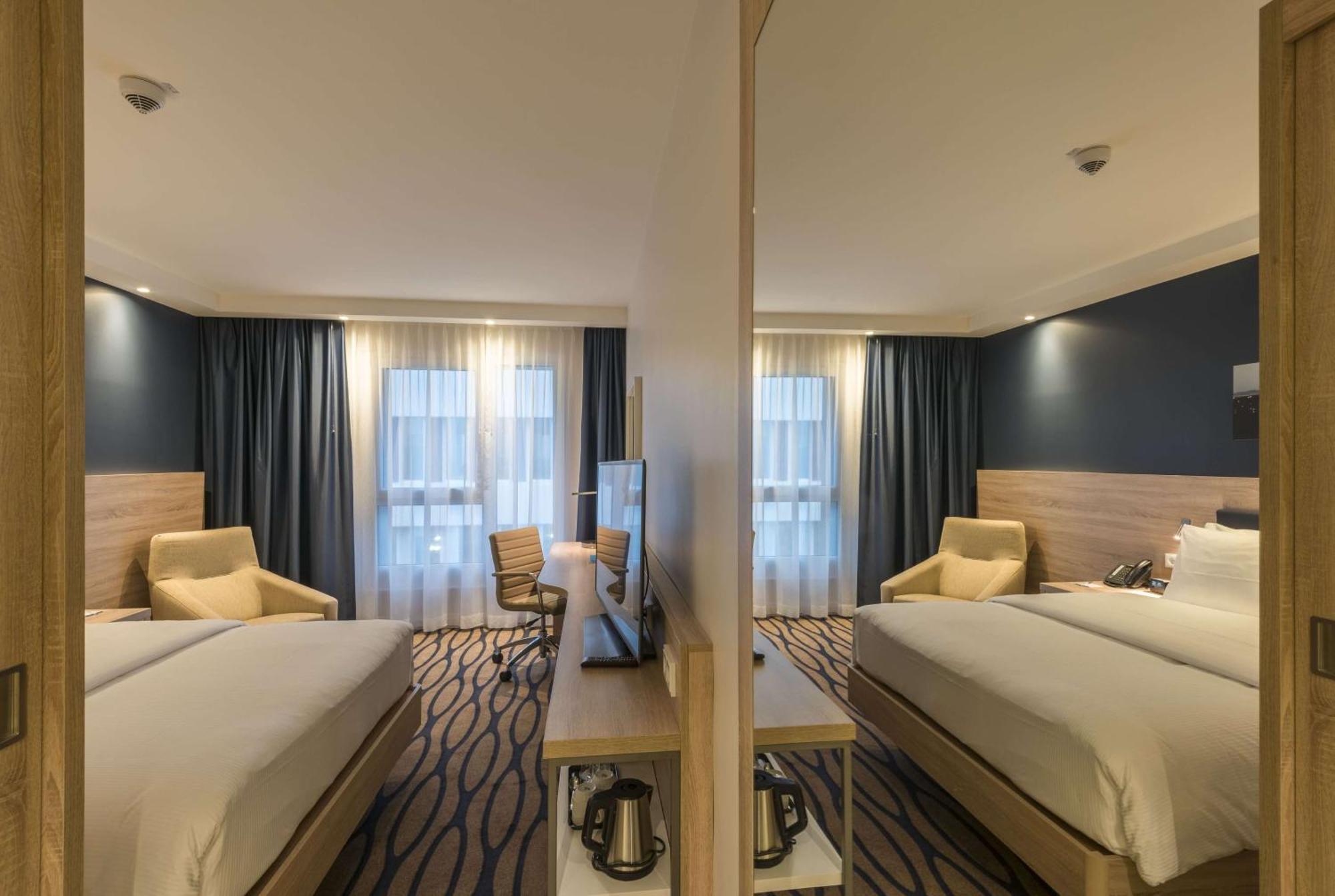 Quarto com Cama Queen-size