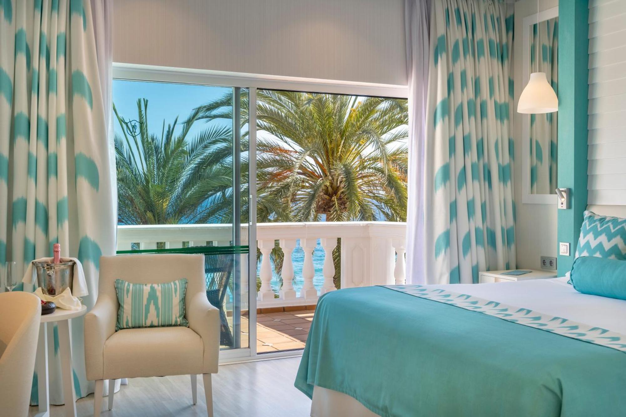 Habitación Triple Premium con vistas al mar