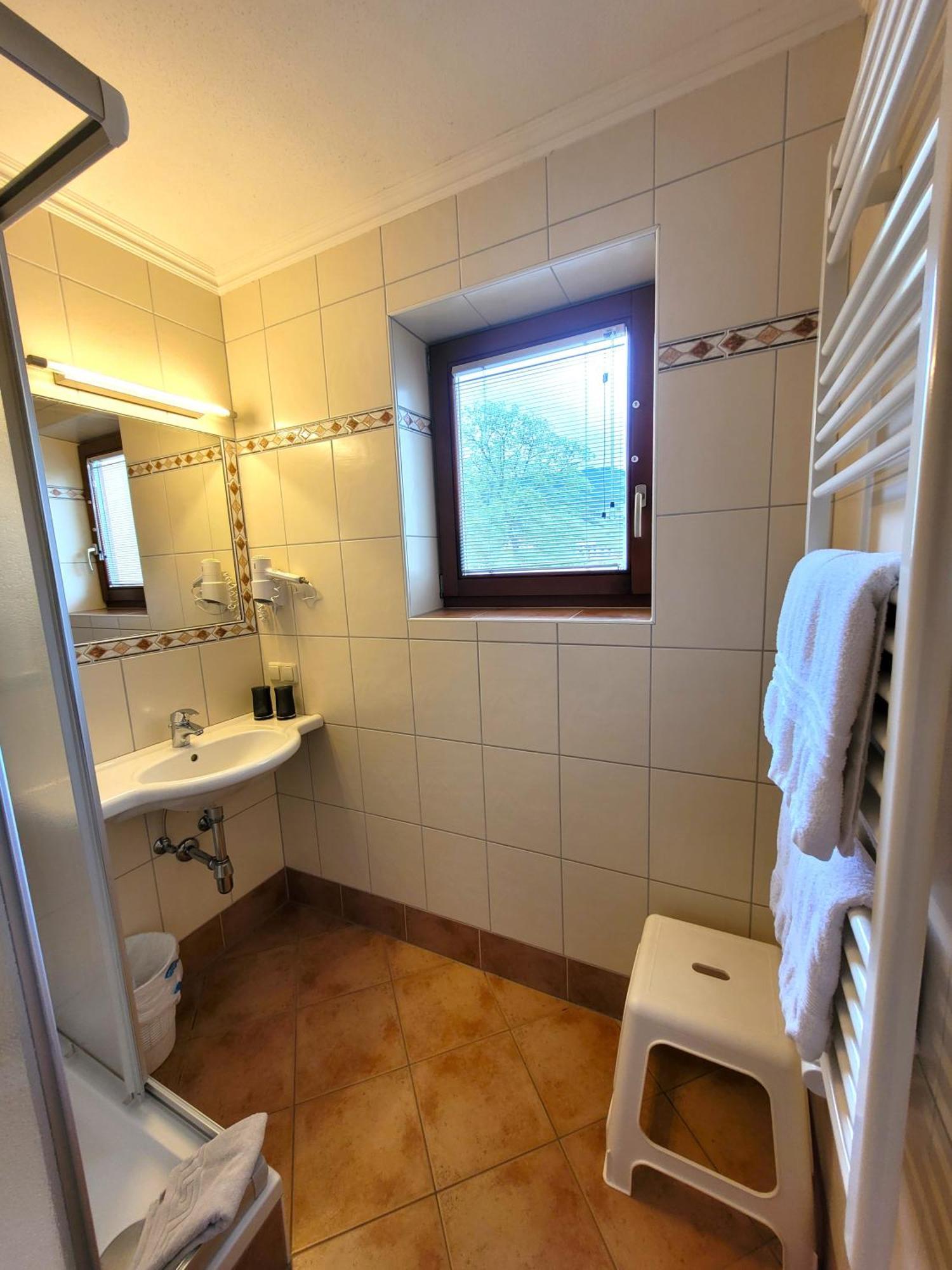 Doppelzimmer mit Balkon