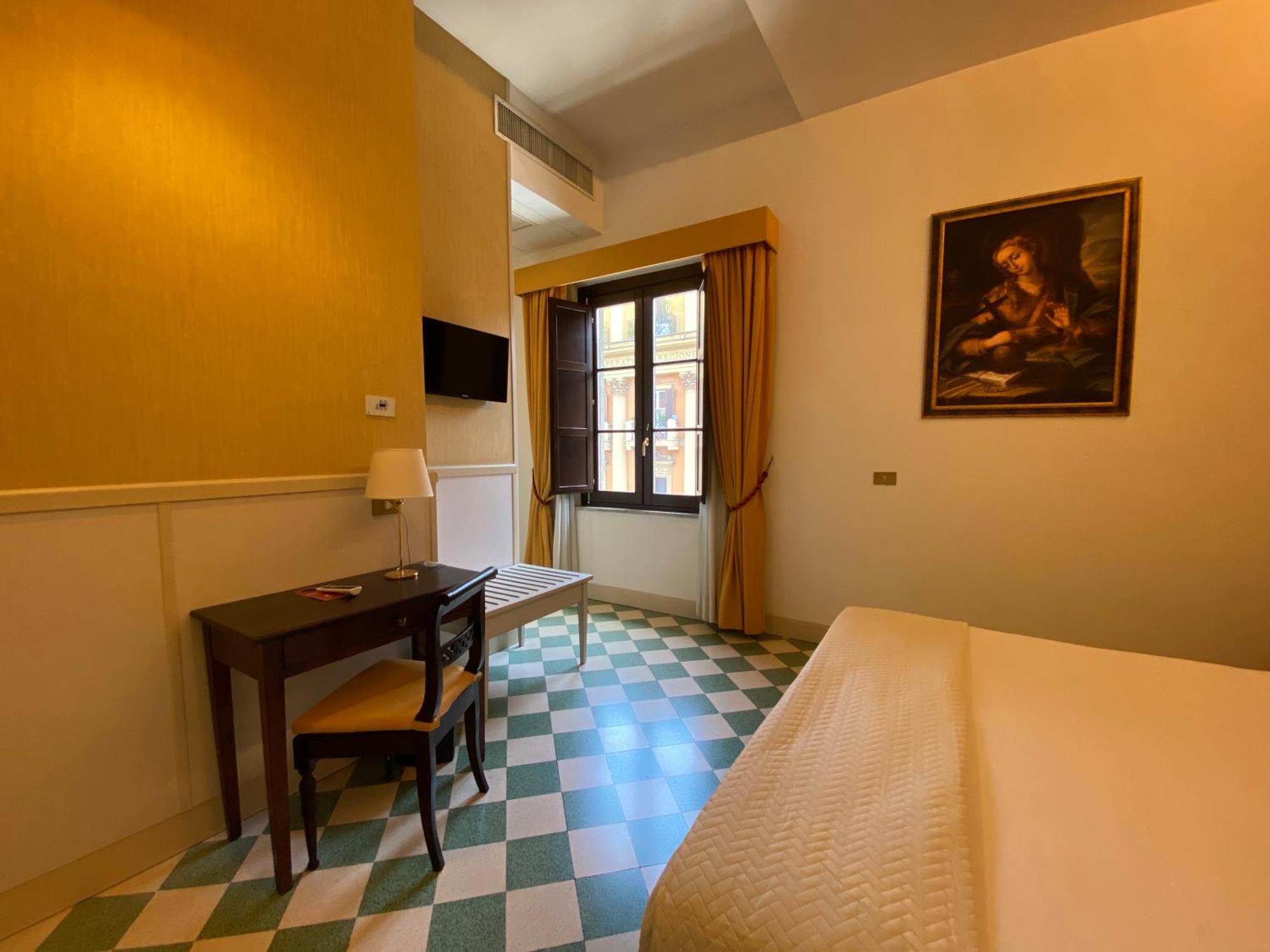 Quarto Triplo Superior