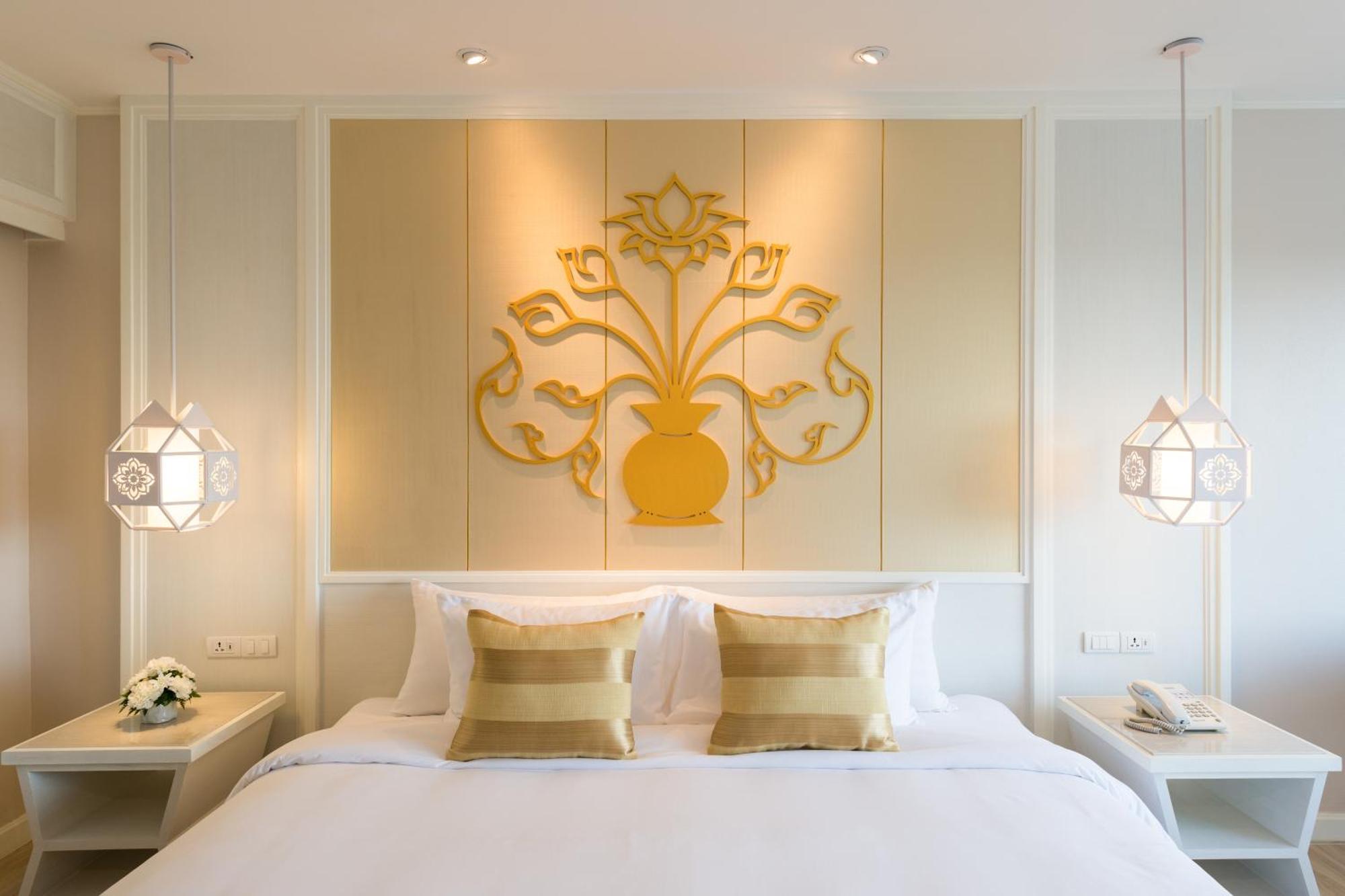 Deluxe,1604770459:JPEG