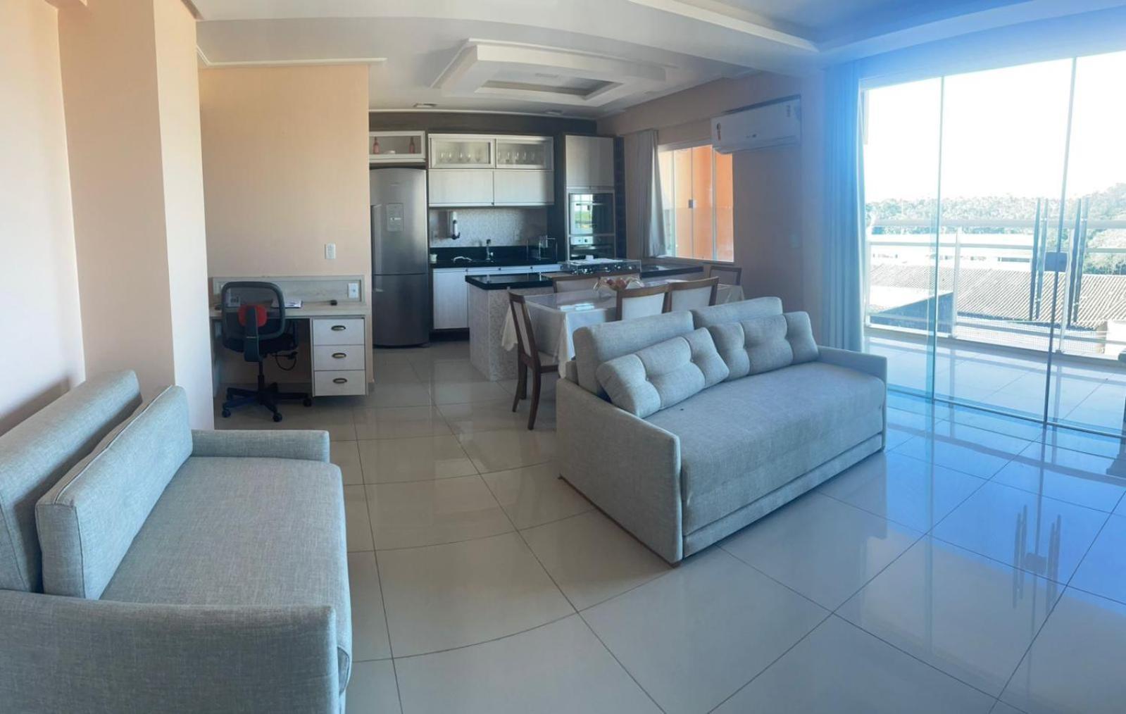 Superior One-Bedroom Apartment Balcony,1606558827:JPEG