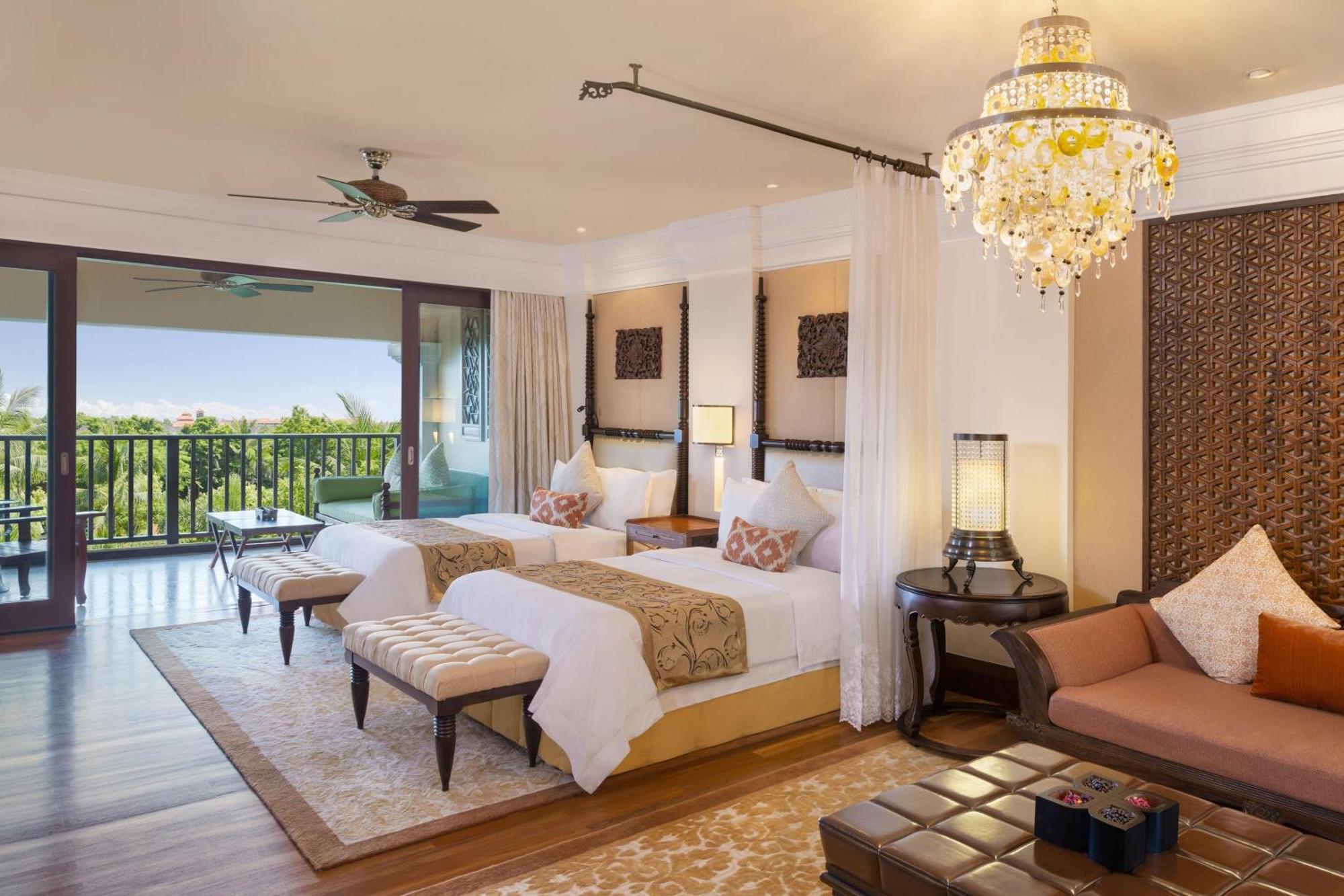 St Regis Suite 1 Bedroom Suite 2 Double Balcony Complimentary Airport Transfer,1619767785:JPEG