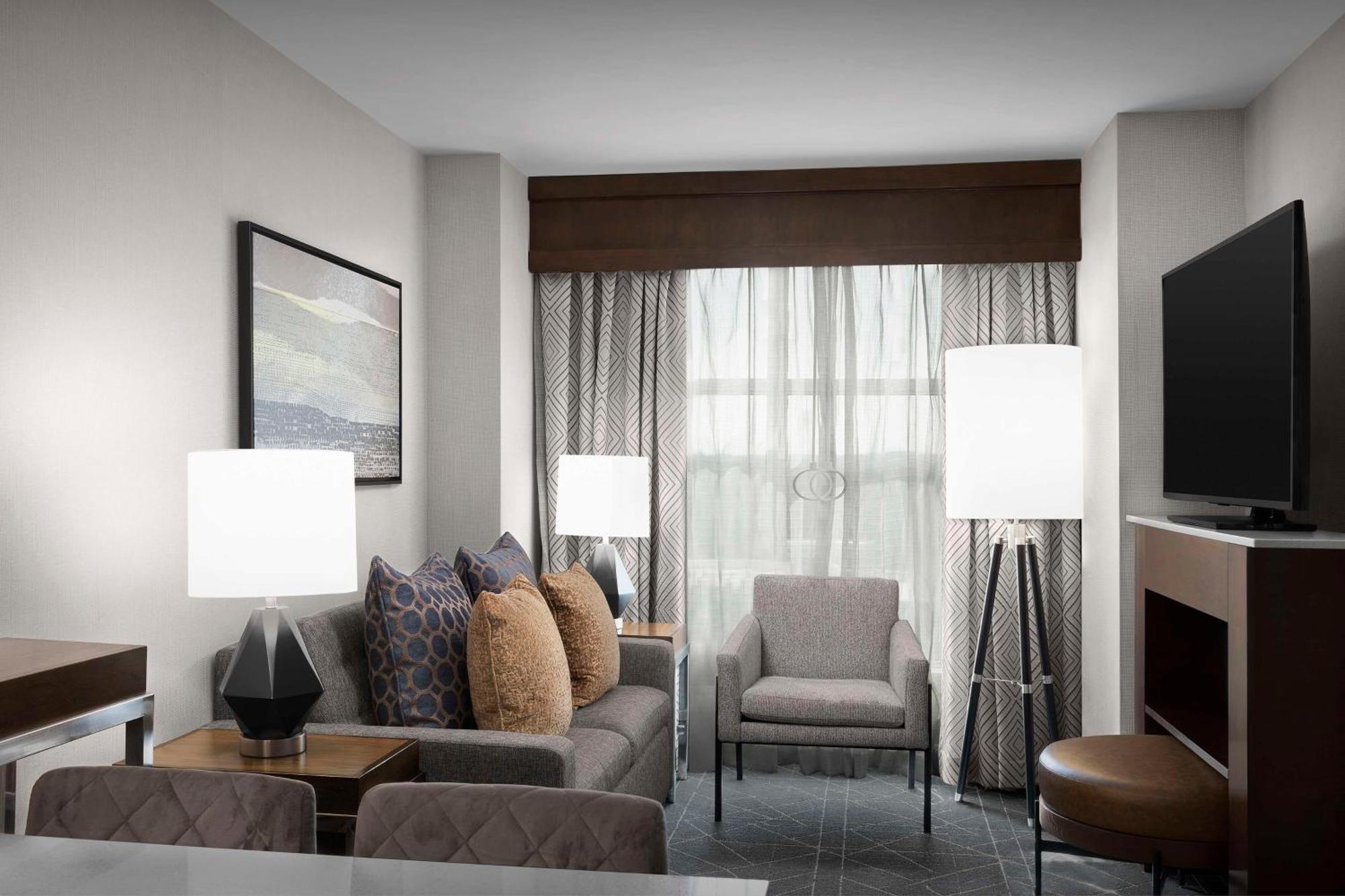 Suite with Two Queen Beds - Mobility and Hearing Access/Non-Smoking