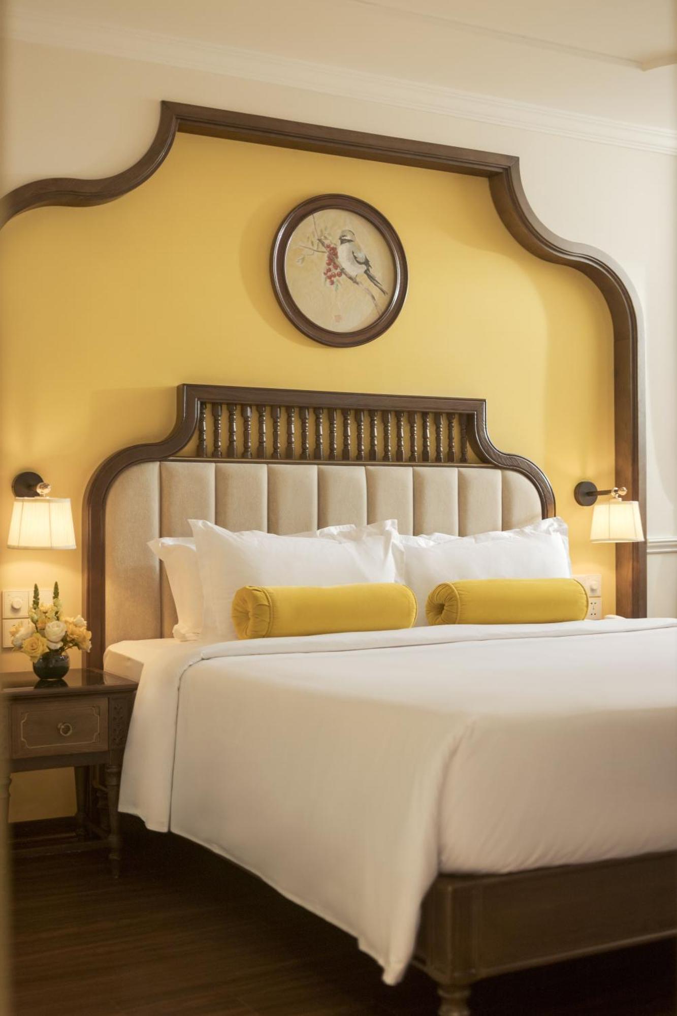 Deluxe Double or Twin Room with Internal Window