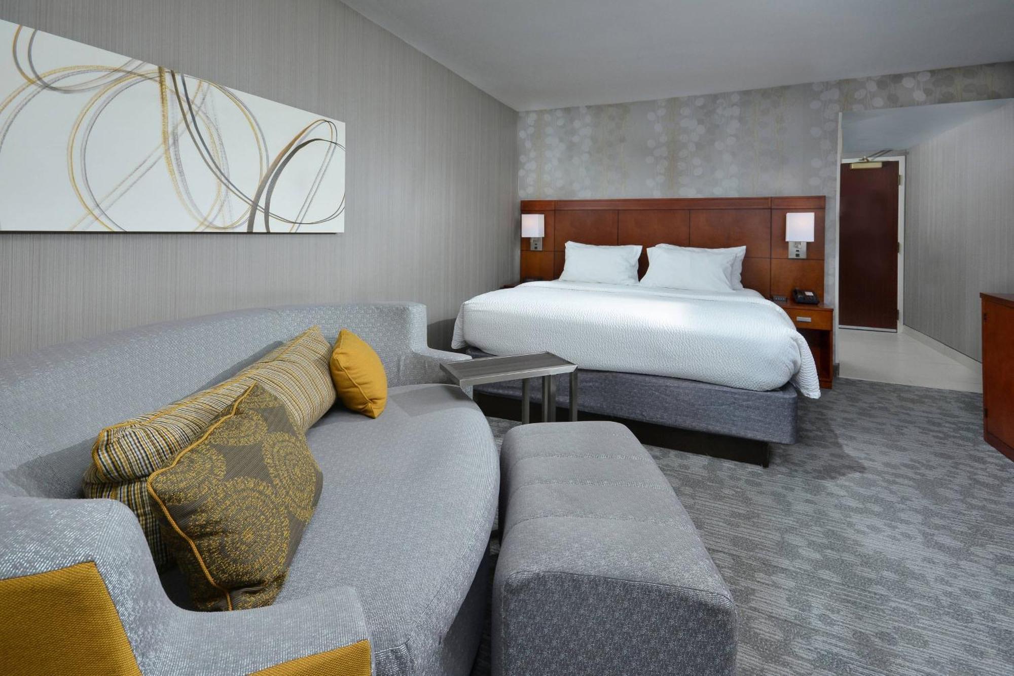 King Room with Sofa Bed