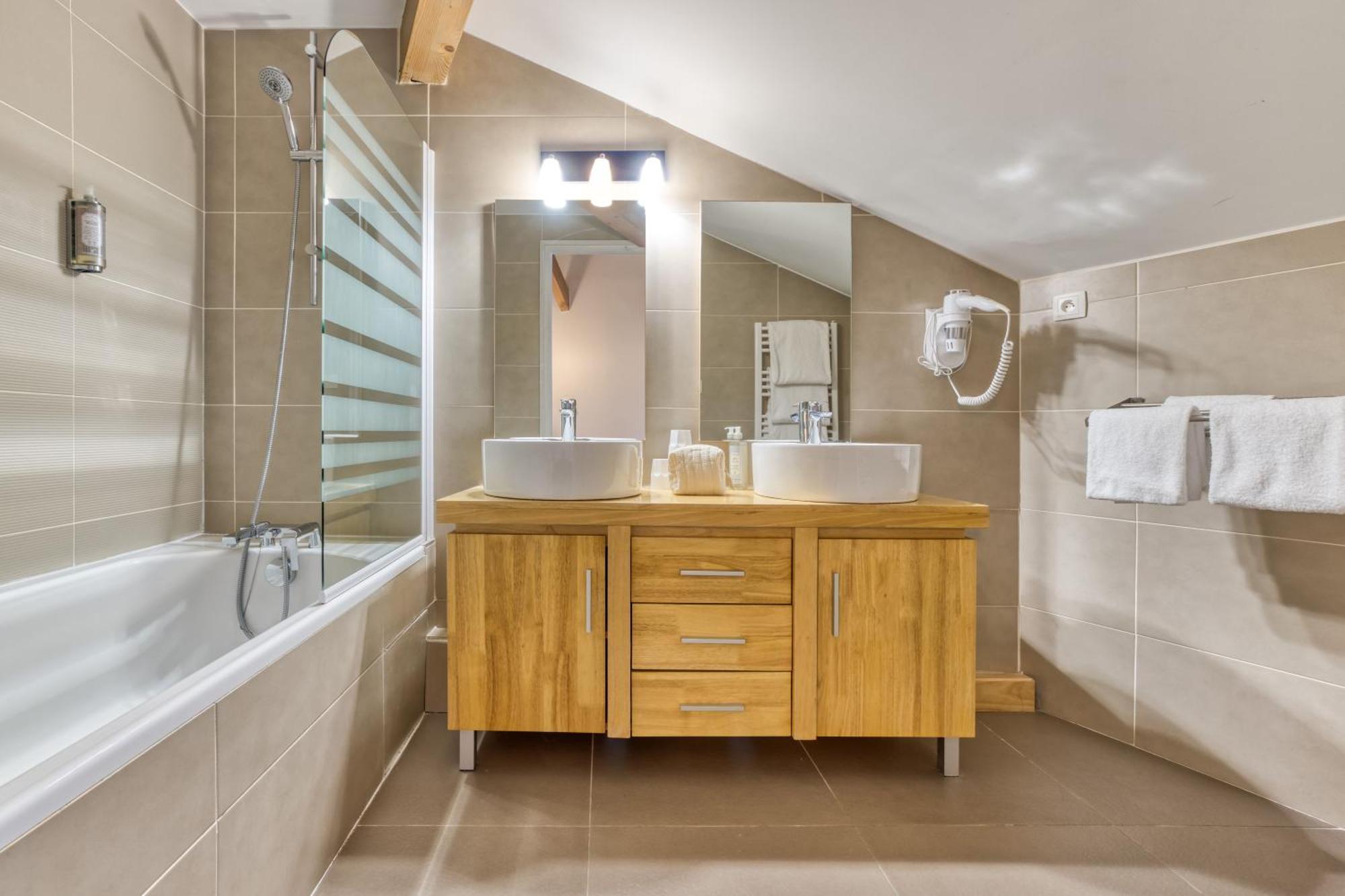 Chambre Triple Confort