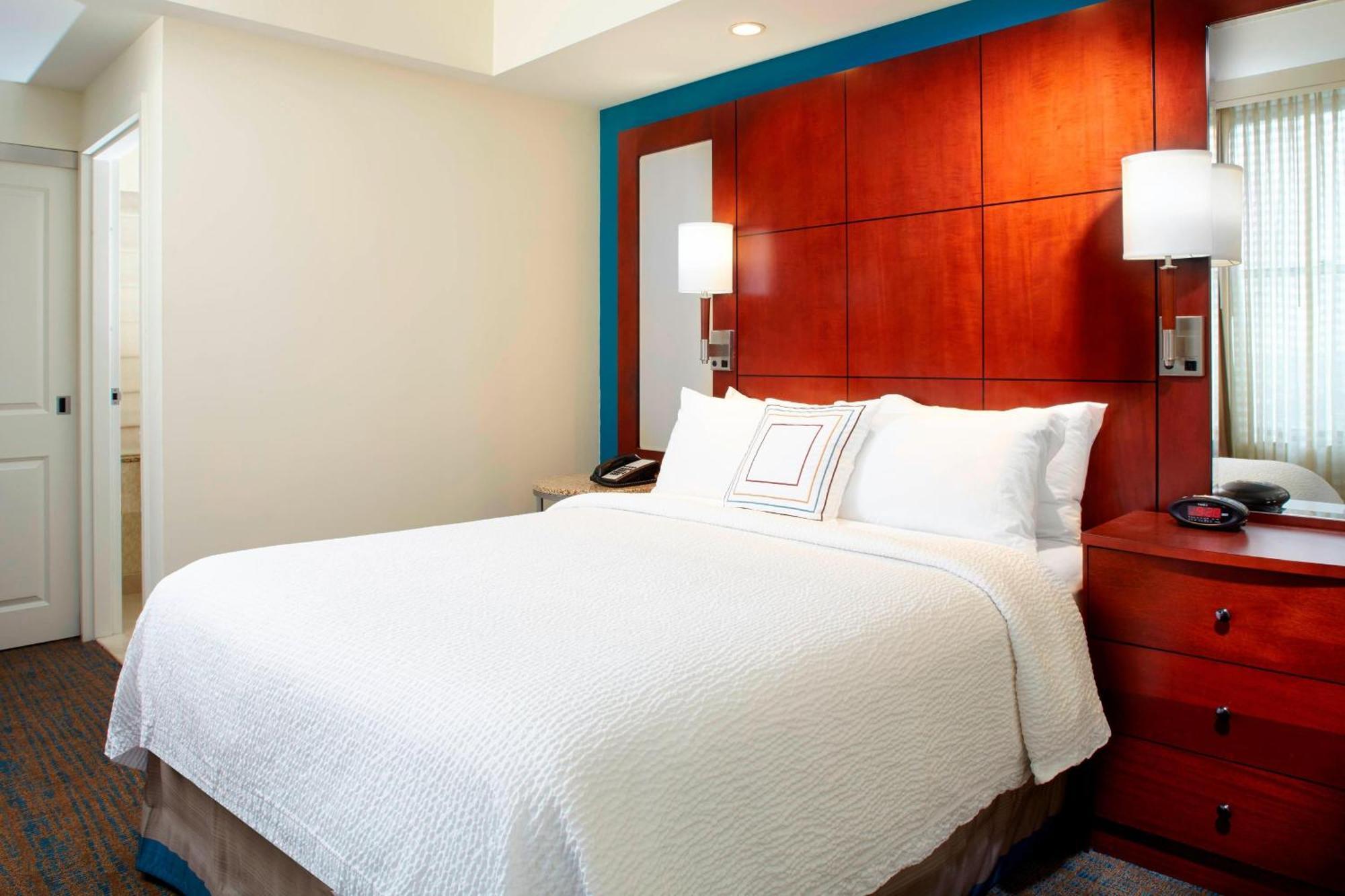 One-Bedroom Queen Suite with Sofa Bed
