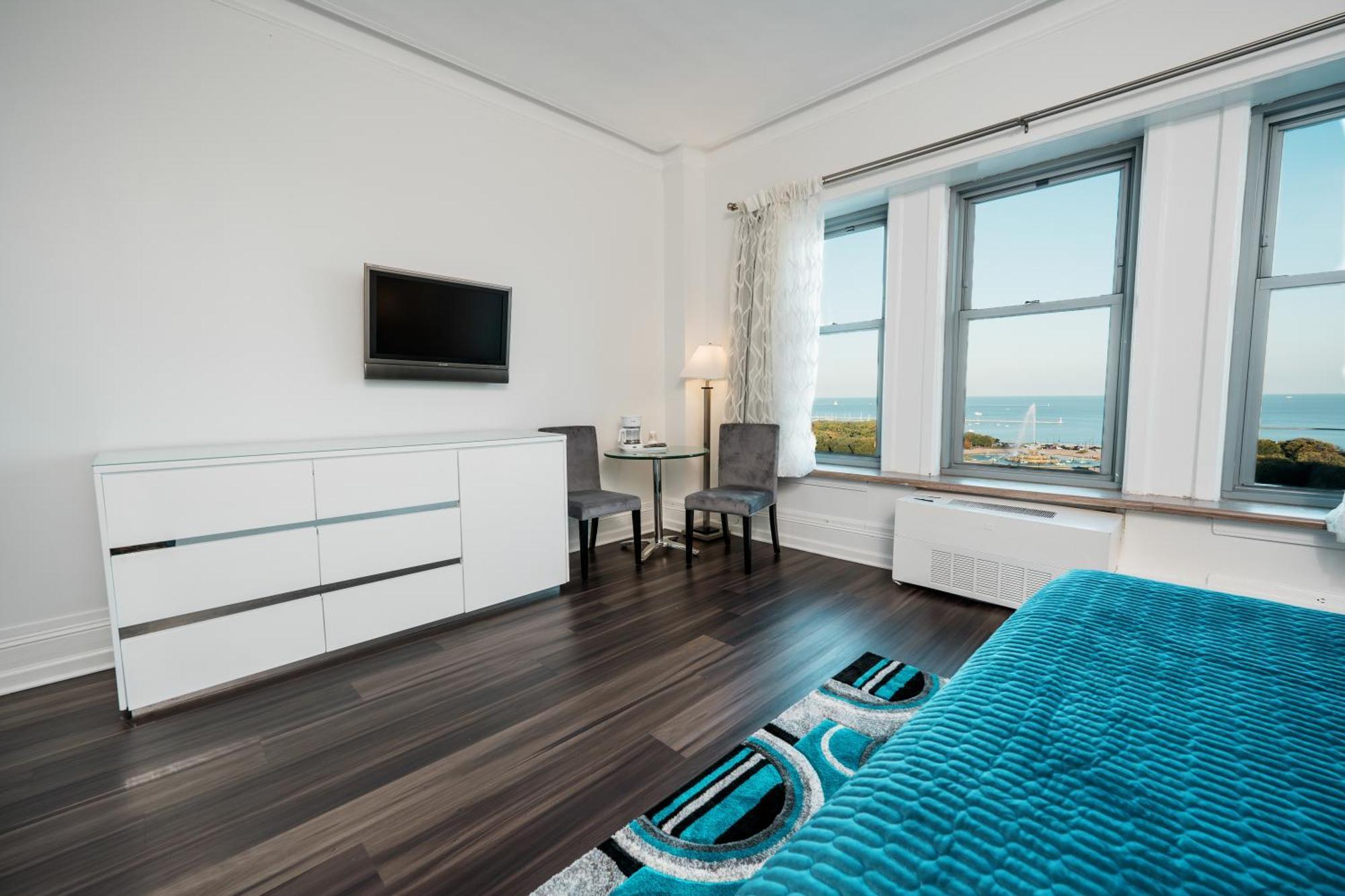 Suite Lit King-Size - Vue sur Lac