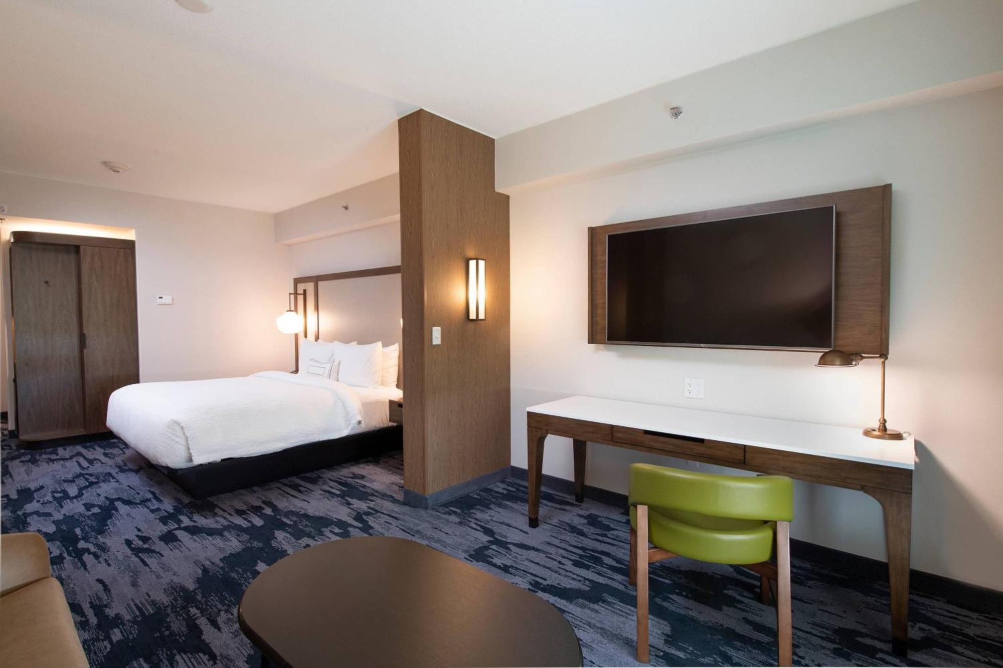 Suite Lit King-Size et Canapé-Lit