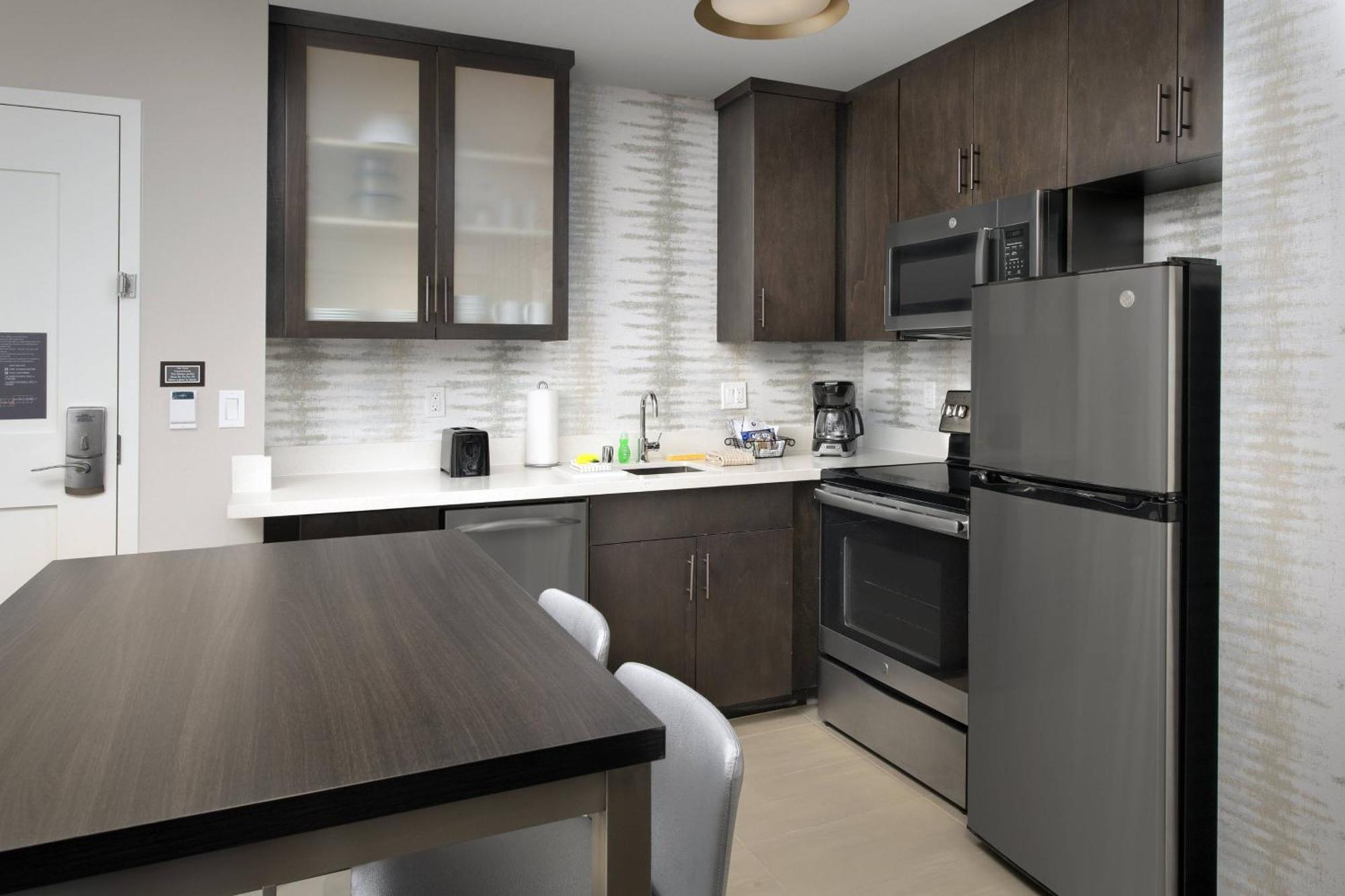 2 Bedroom Suite