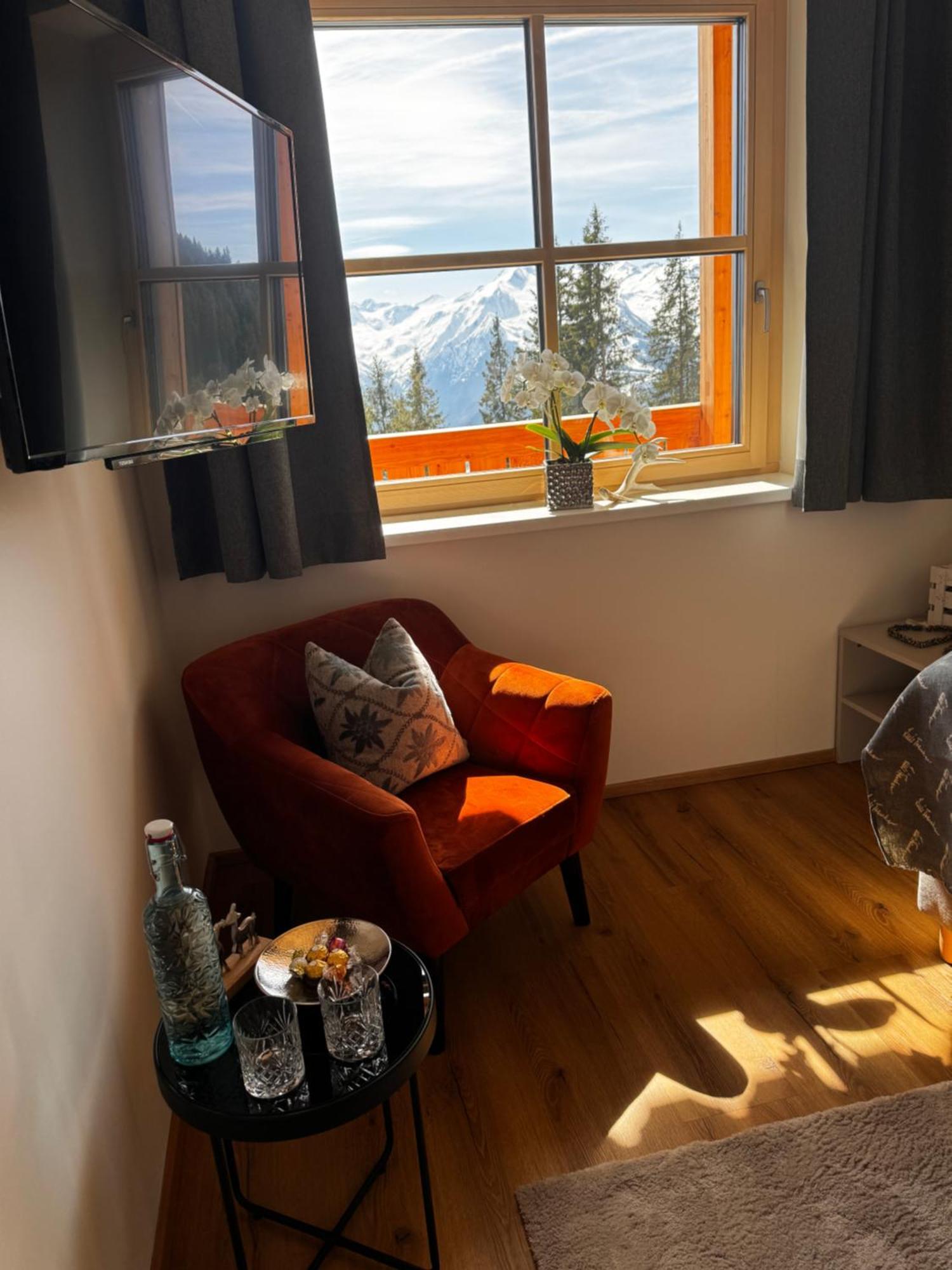 Zweibettzimmer mit Gemeinschaftsbad