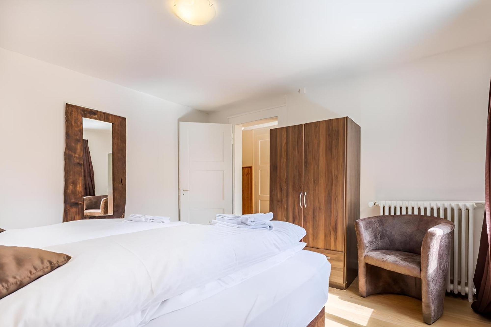 Familiensuite mit Balkon