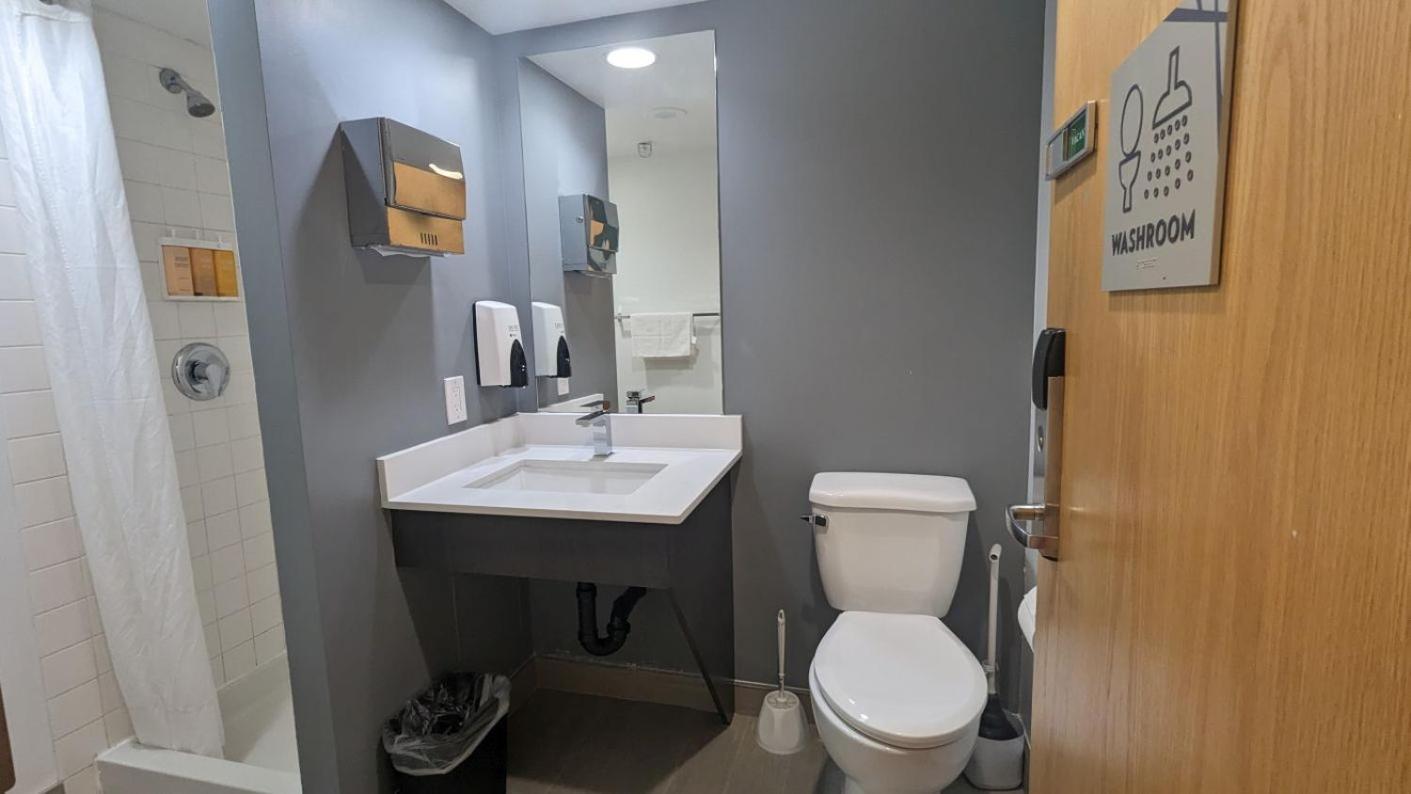 Single Room,1703556381:JPEG