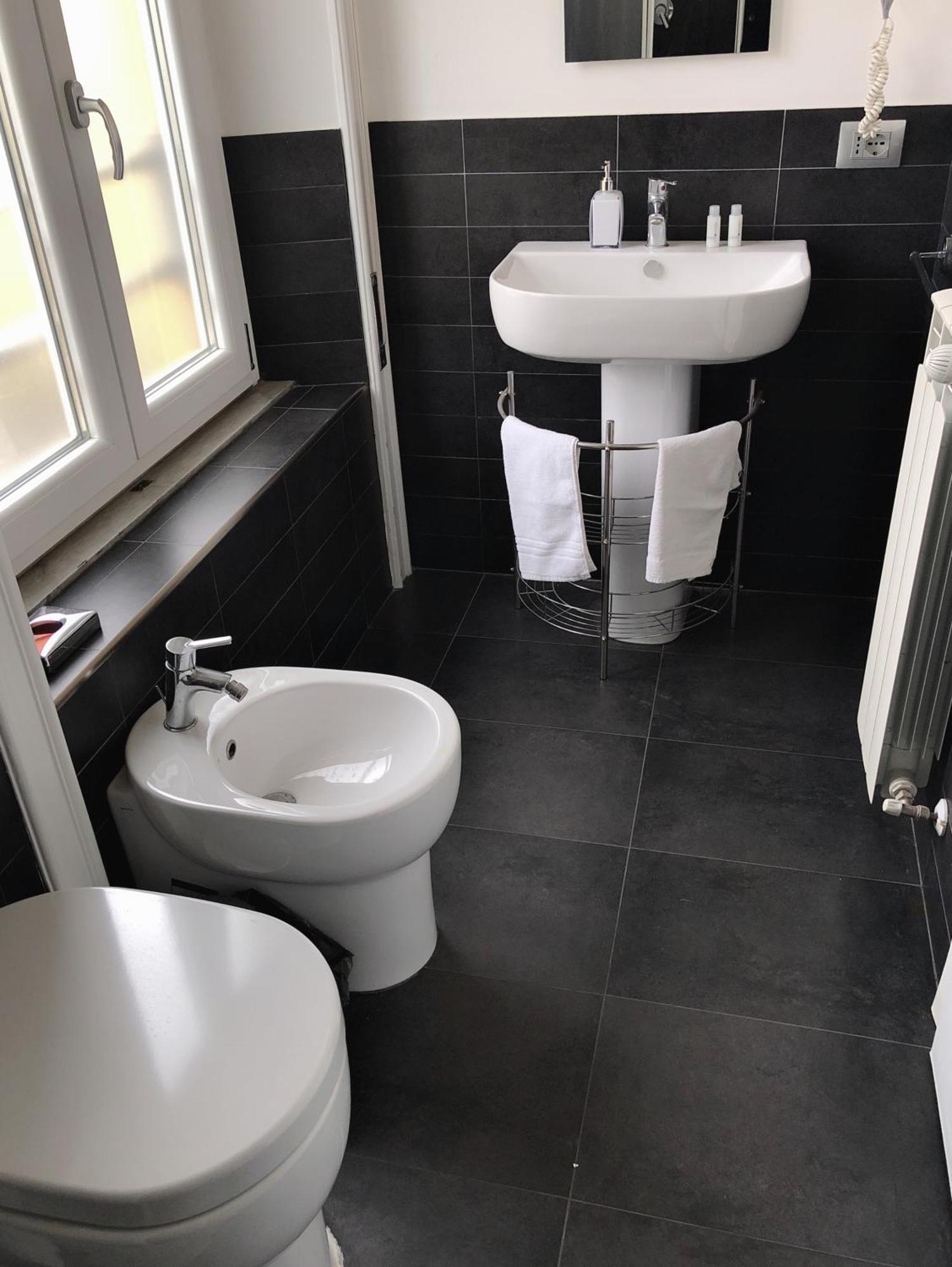 Double Room with Private Bathroom,1651083731:JPEG