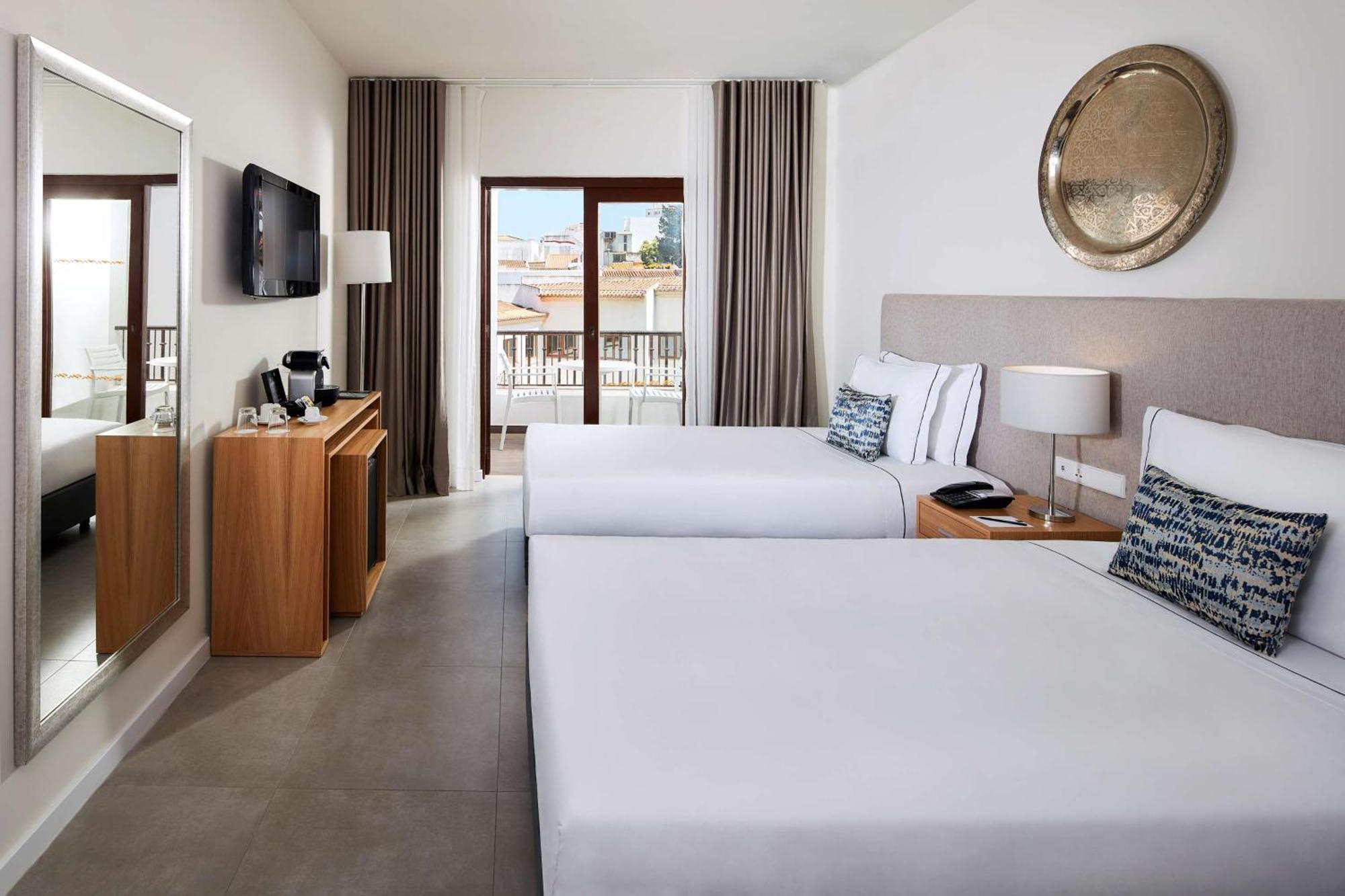 Superior Double or Twin Room,1653528208:JPEG