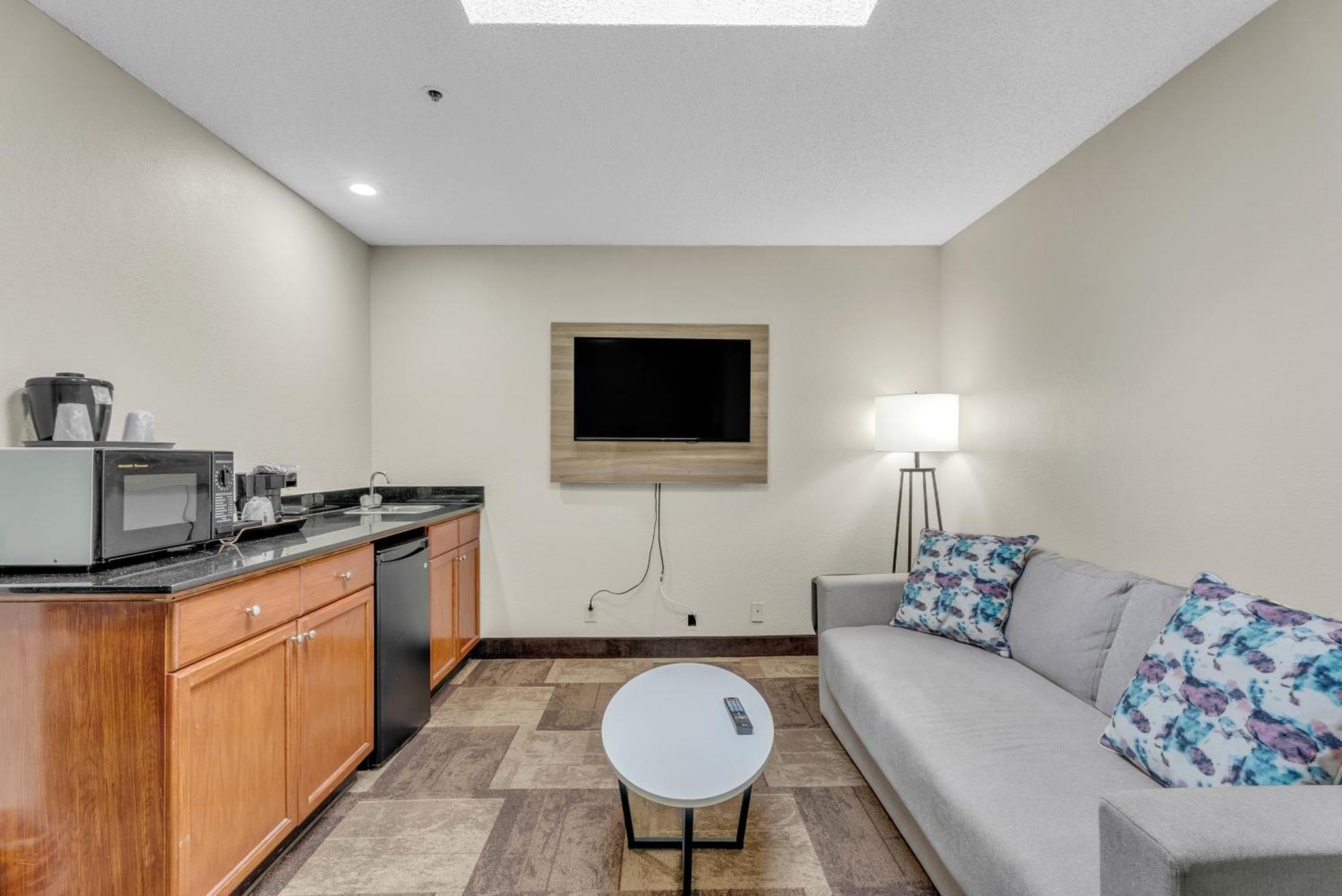 King Suite with Sofa Bed