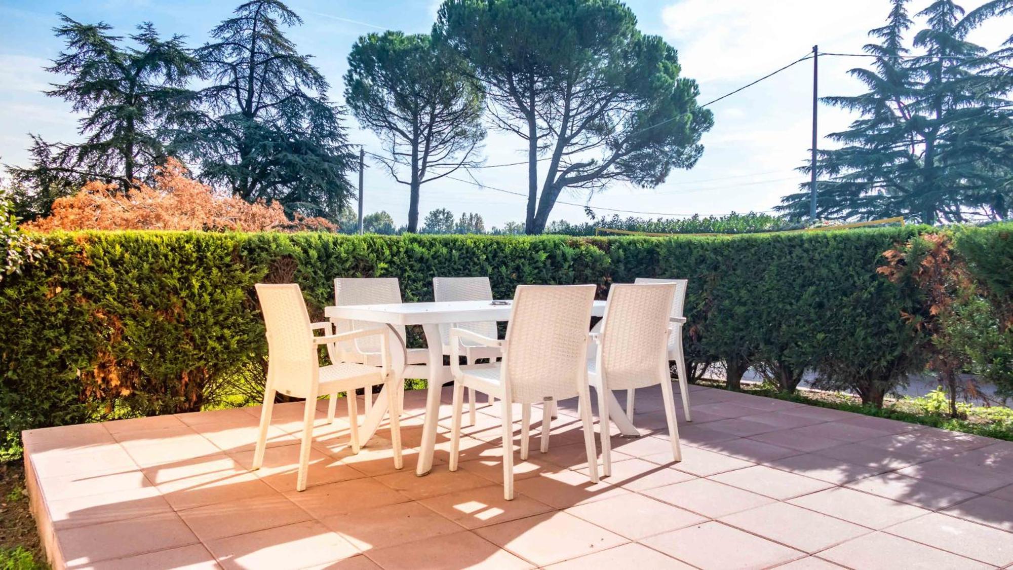 Two-Bedroom Apartment with Terrace,1665003705:JPEG