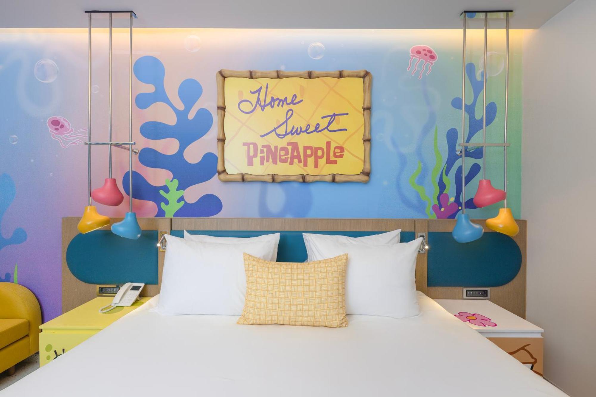 Luxe themakamer met twee kinderen