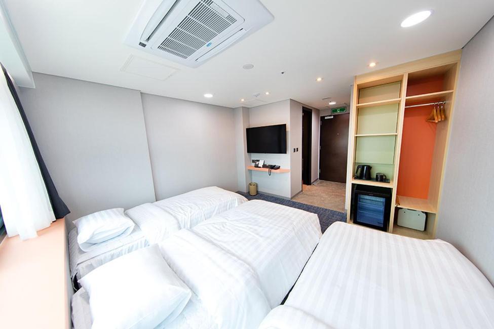 Dreibettzimmer