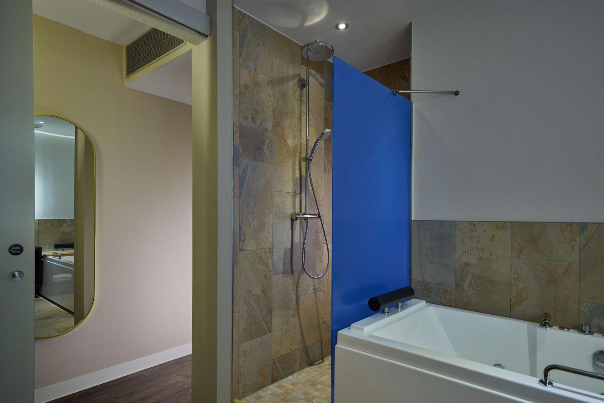 Superior King Room,1662408981:JPEG