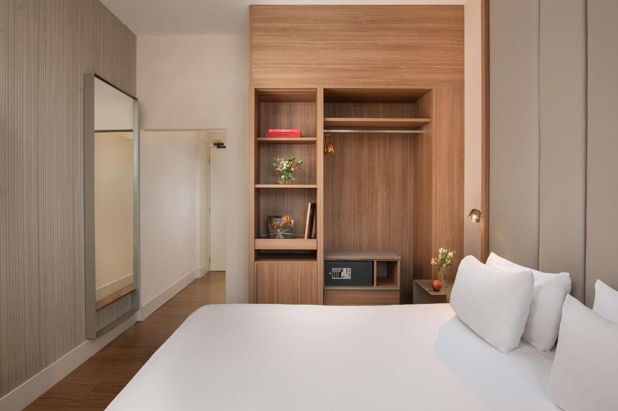 Quarto Superior com Cama de Casal ou 2 de Solteiro