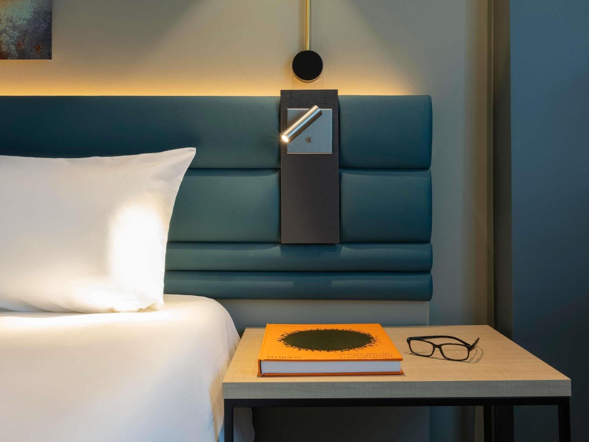 Superior Queen Room,1704837966:JPEG