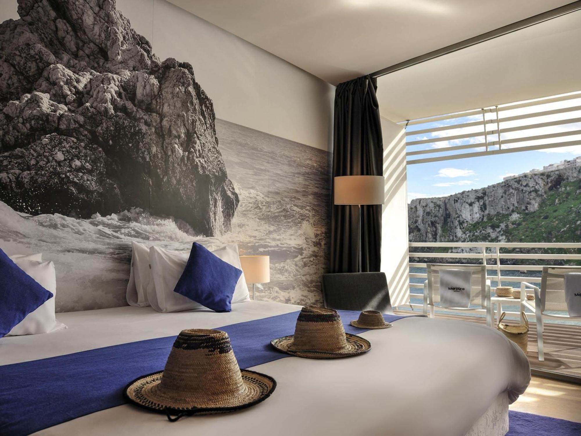 Standard Doppelzimmer am Meer mit Balkon