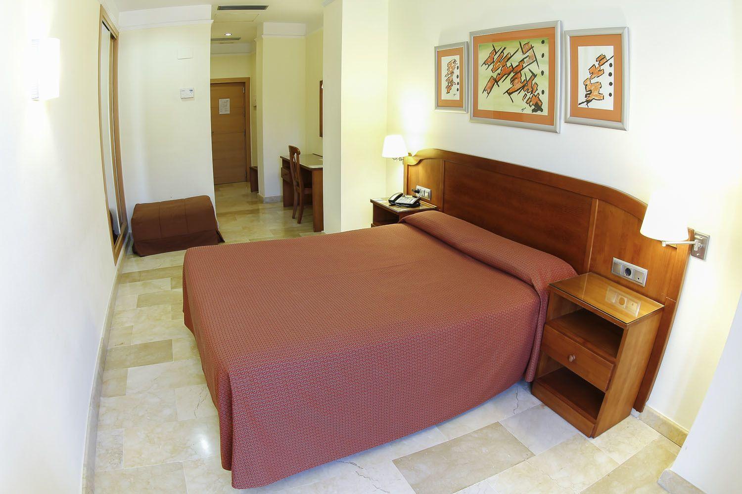 Habitación Doble con cama supletoria