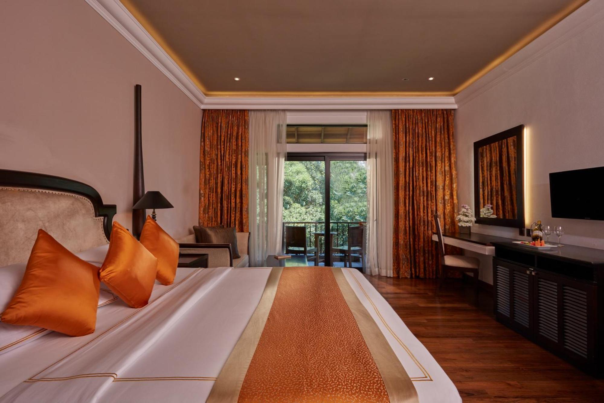 Luxury King Room with 10% Off on Excursions, 10% off on Spa, 10% off on Laundry