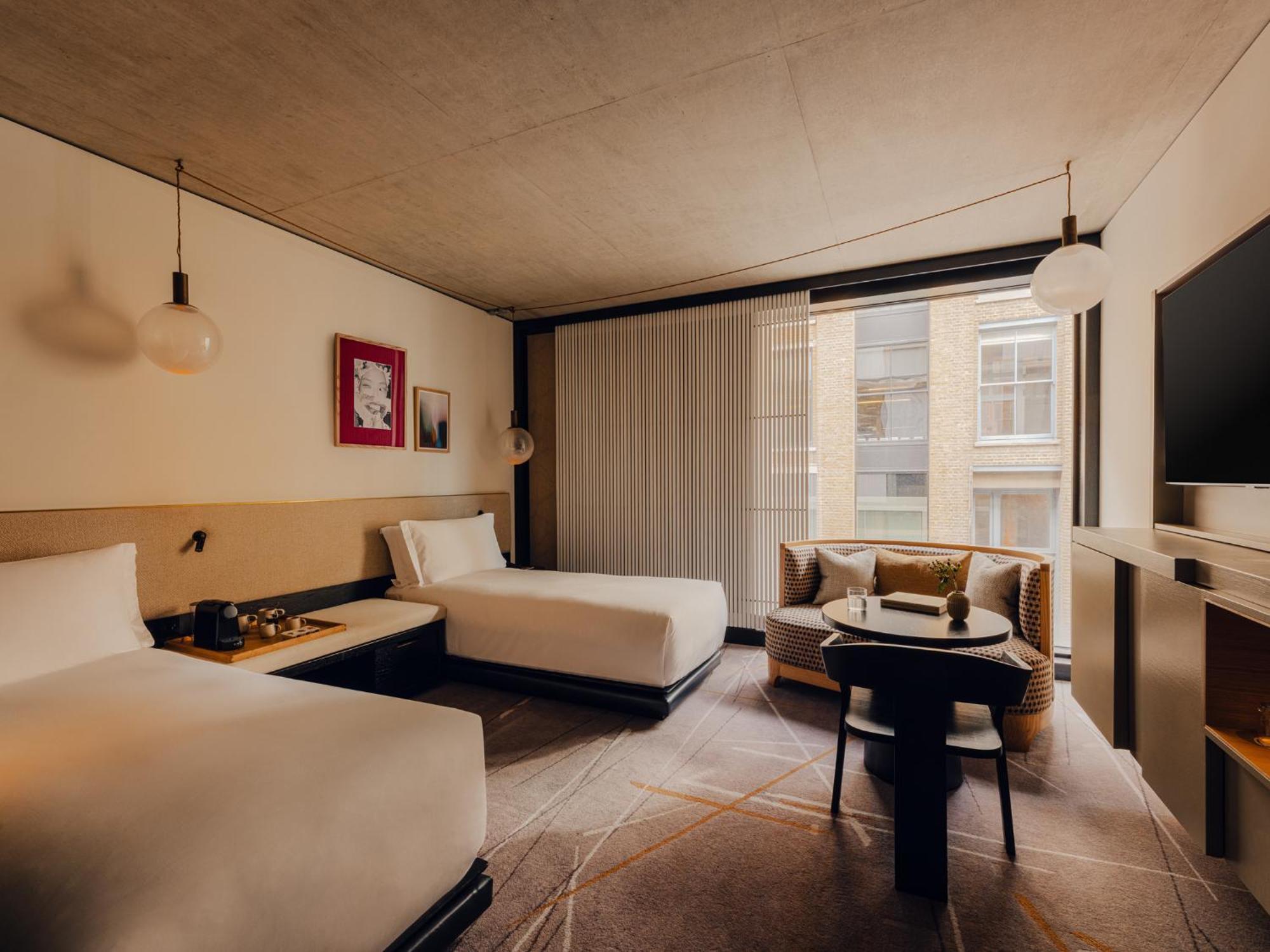 Quarto Twin Premium