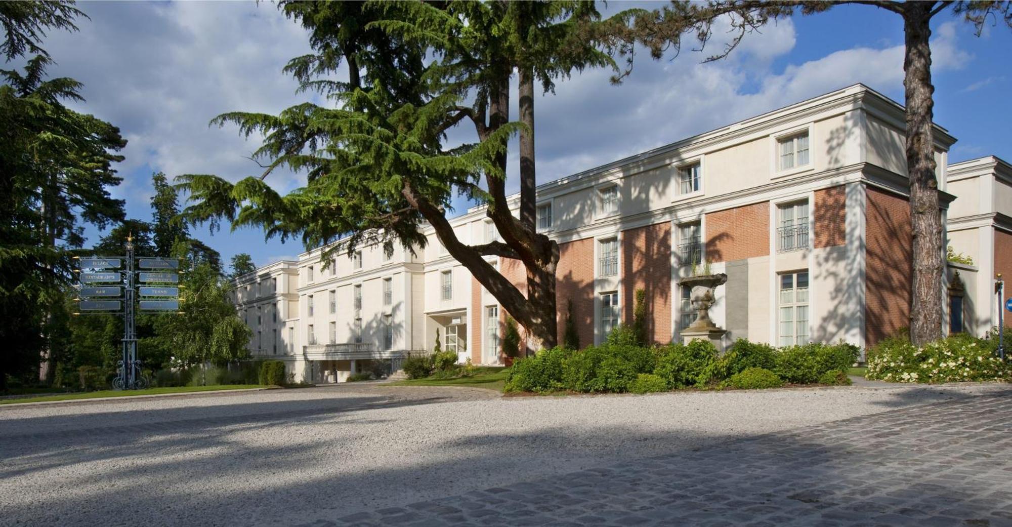 Chambre Lit King-Size - Pavillon 4 Étoiles - Vue sur Jardin
