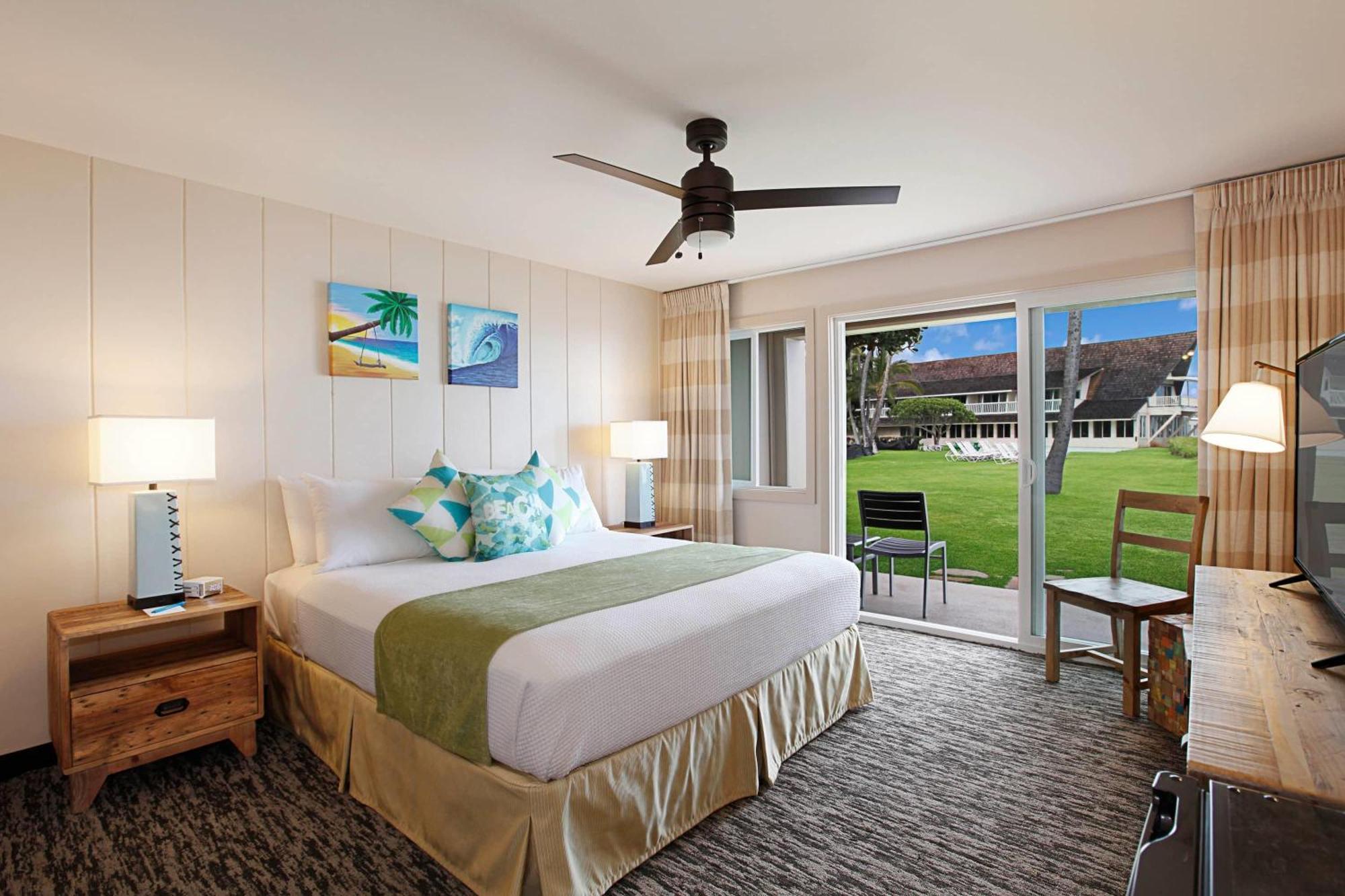 Premium Oceanfront King Room - Non-Smoking