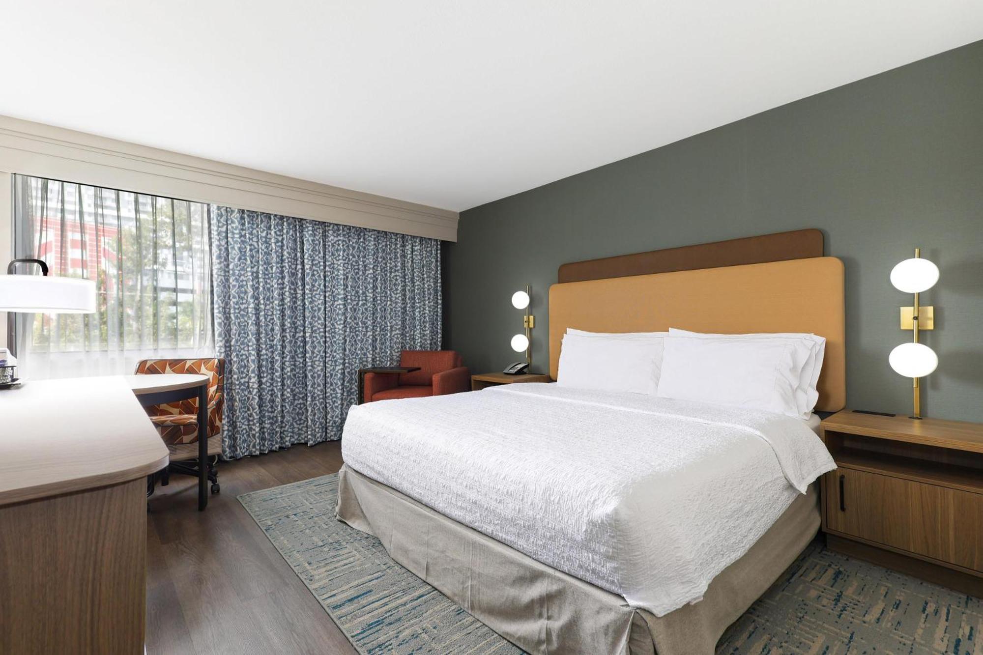Kamer met Kingsize Bed - Geschikt voor Gasten met een Lichamelijke Beperking/Rookvrij