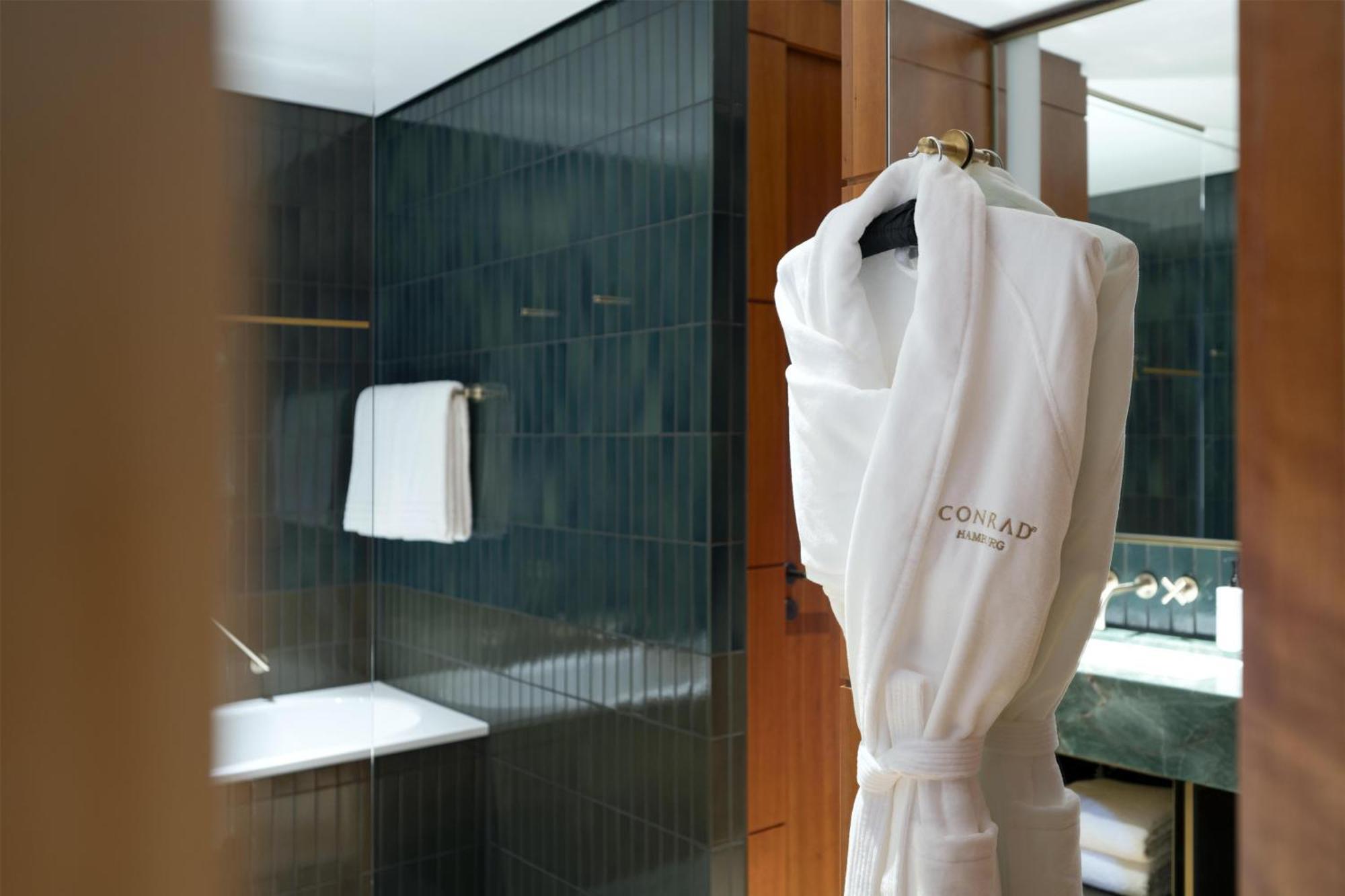 Deluxe King Studio,1758528690:JPEG