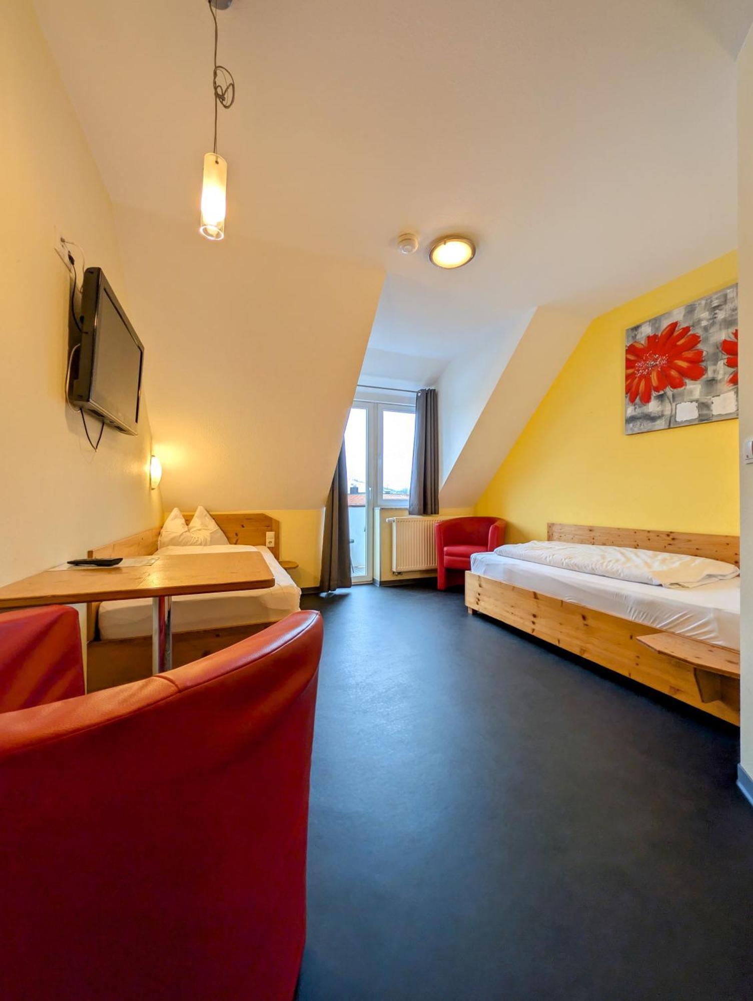 Standard Zimmer mit 2 Einzelbetten