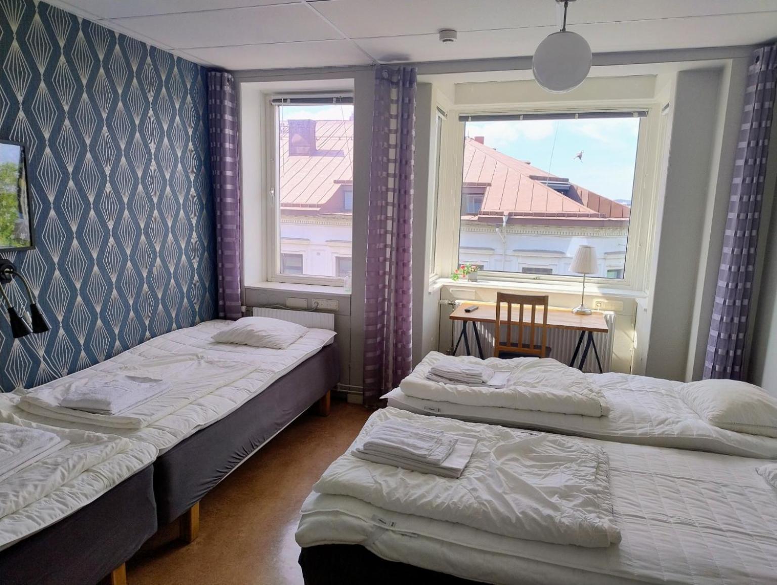 Vierbettzimmer mit Gemeinschaftsbad