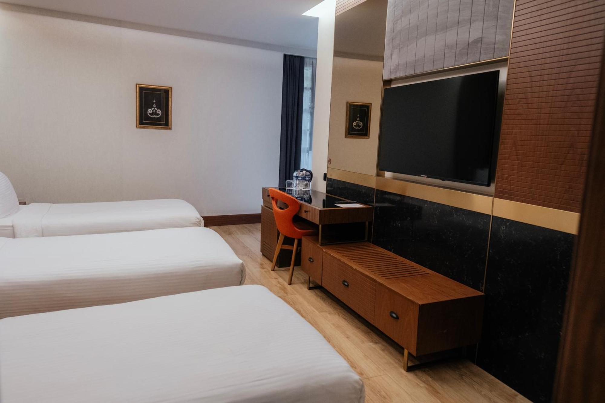 Premier Triple Room