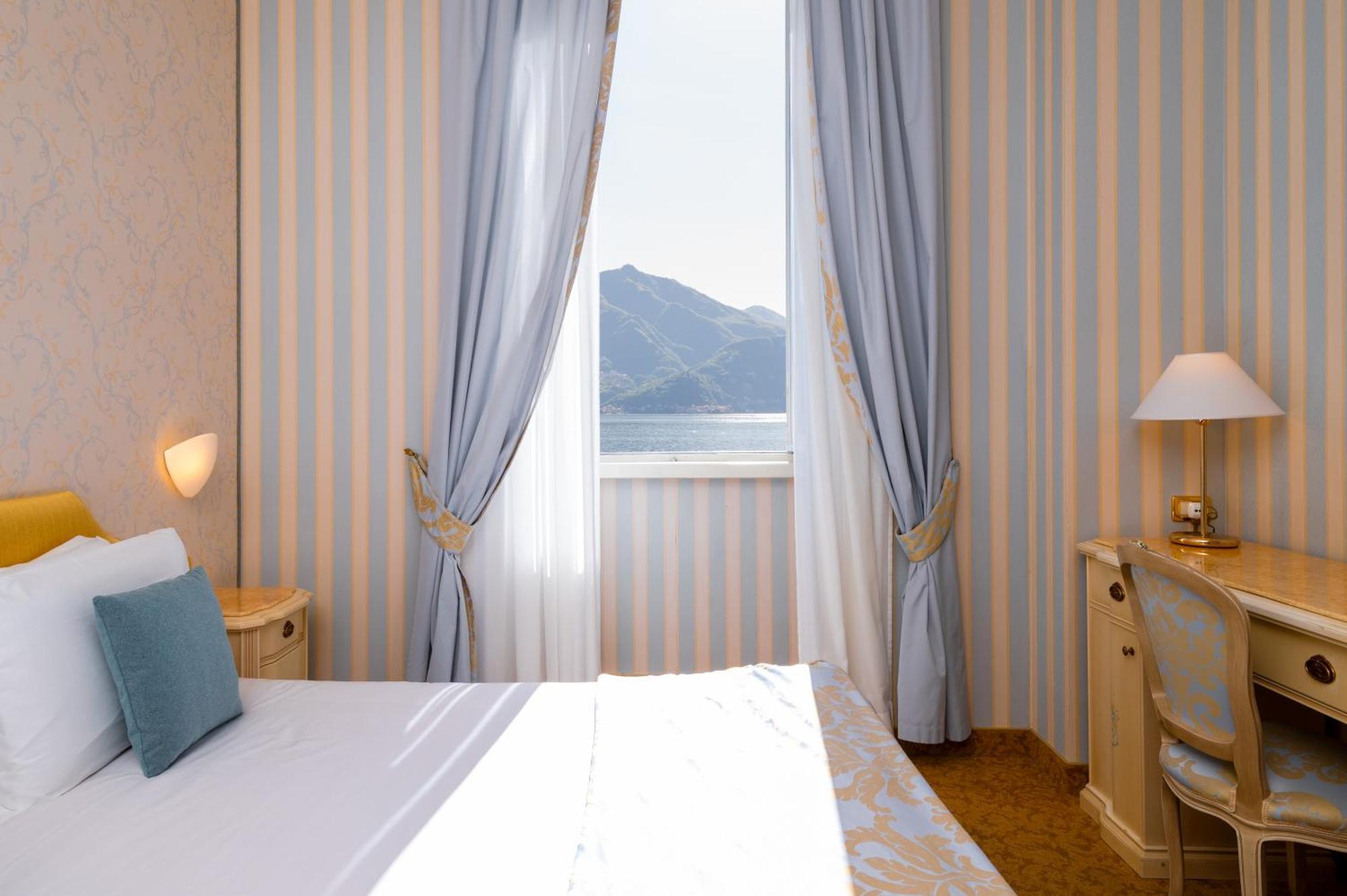 Standard Double or Twin Room with Lake View