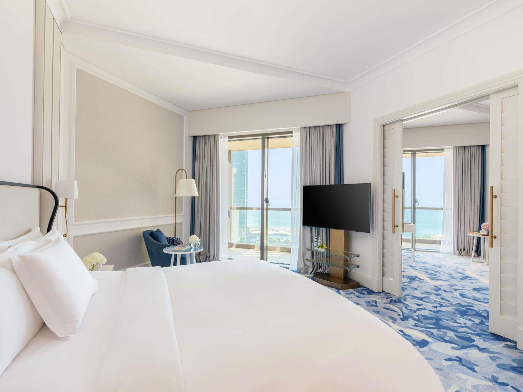 Suite Prestige mit Kingsize-Bett und seitlichem Meerblick - Zugang zum Club