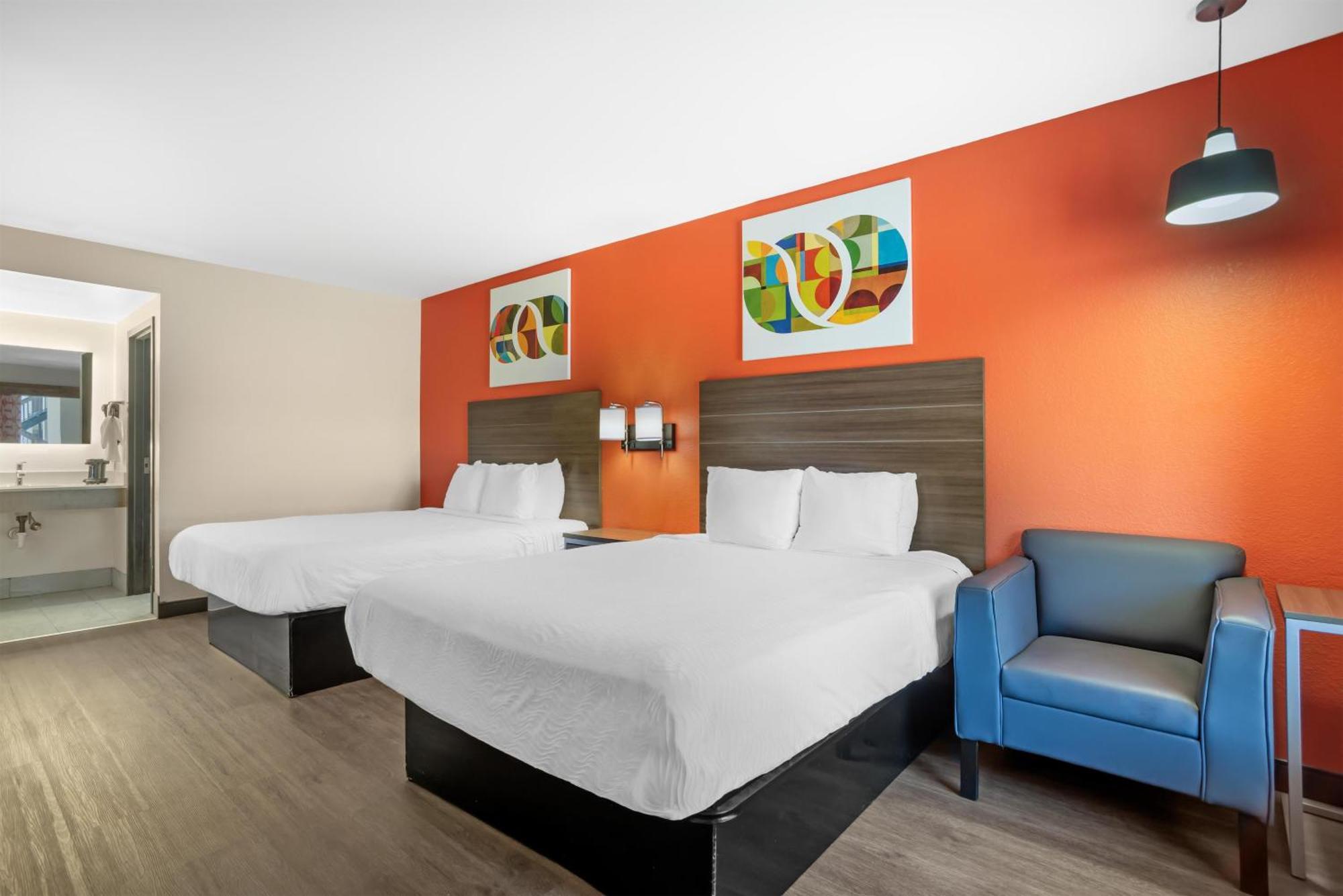 Queen Room with Two Queen Beds - Non-Smoking