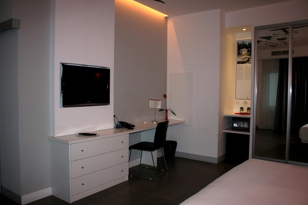 Quarto Duplo