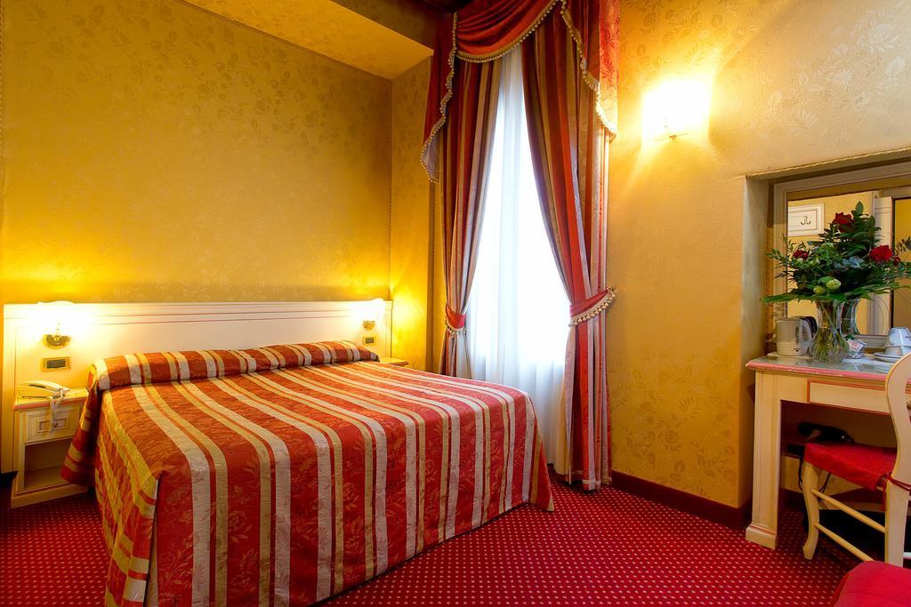 Quarto Triplo Superior