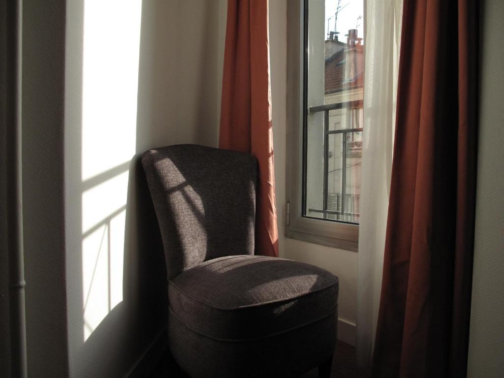 Doppel- oder Zweibettzimmer