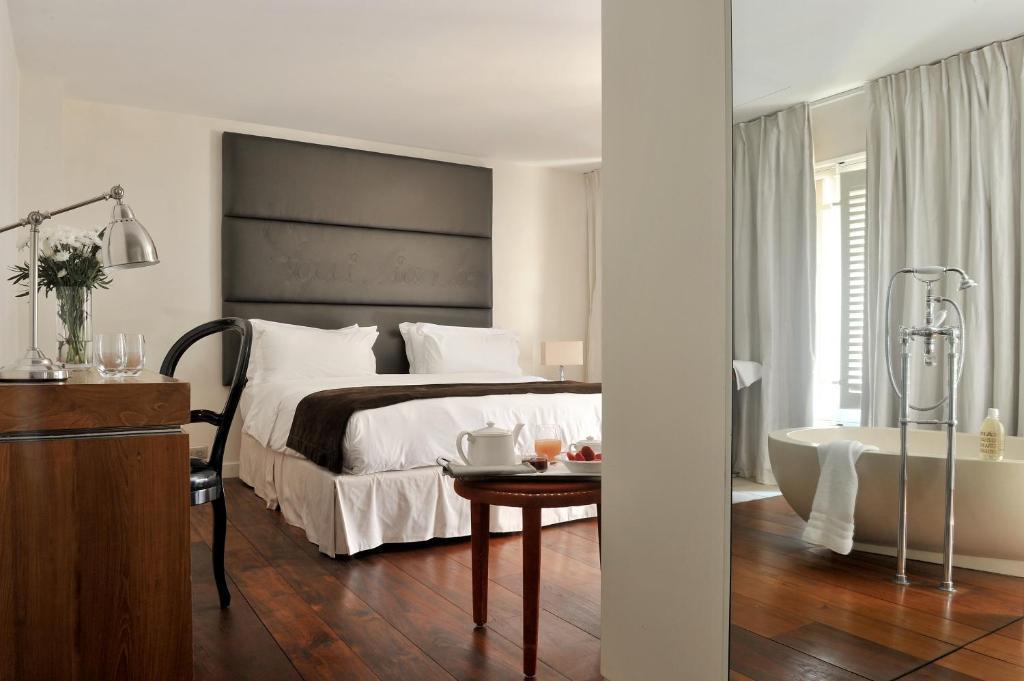 Superior King Room